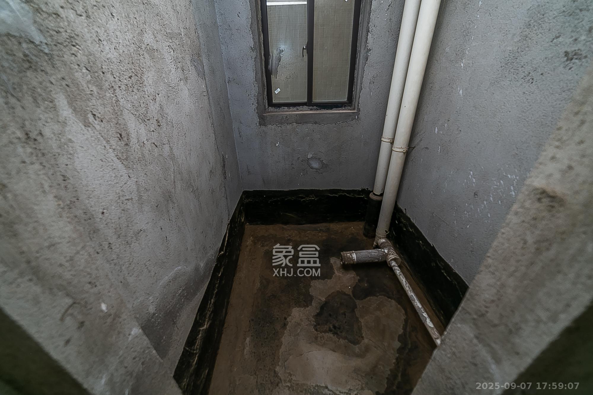 钱隆樽品(一、二、三期) 4室2厅2卫 148.0万 钱隆樽品(一、二、三期) 4室2厅2卫 148.0万卫生间