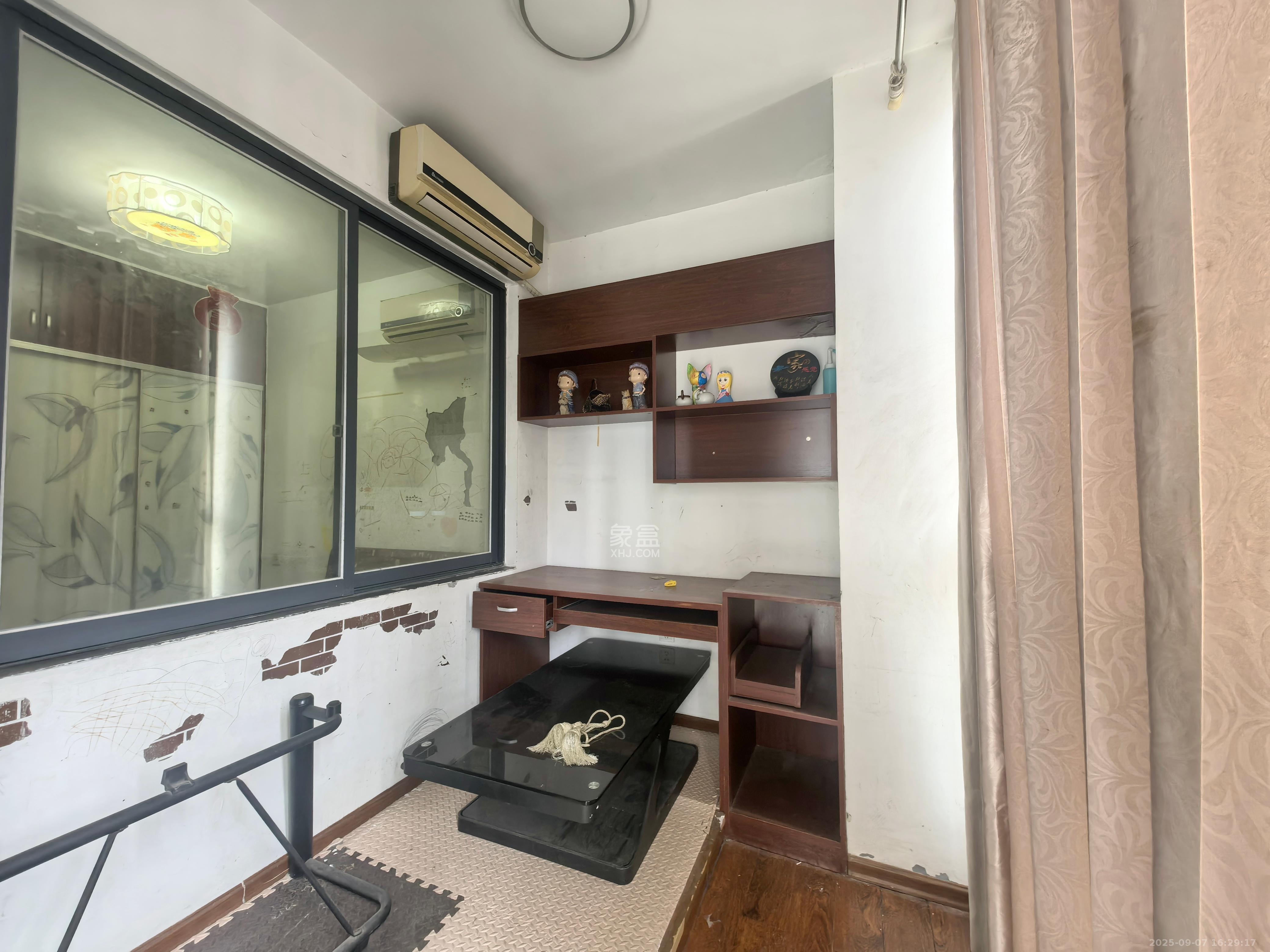 星城映象  2室2厅1卫    2100.0元/月室内图