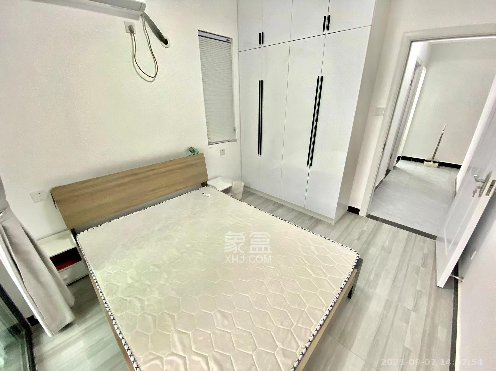 韭菜园嘉苑  2室2厅1卫    3200.0元/月室内图