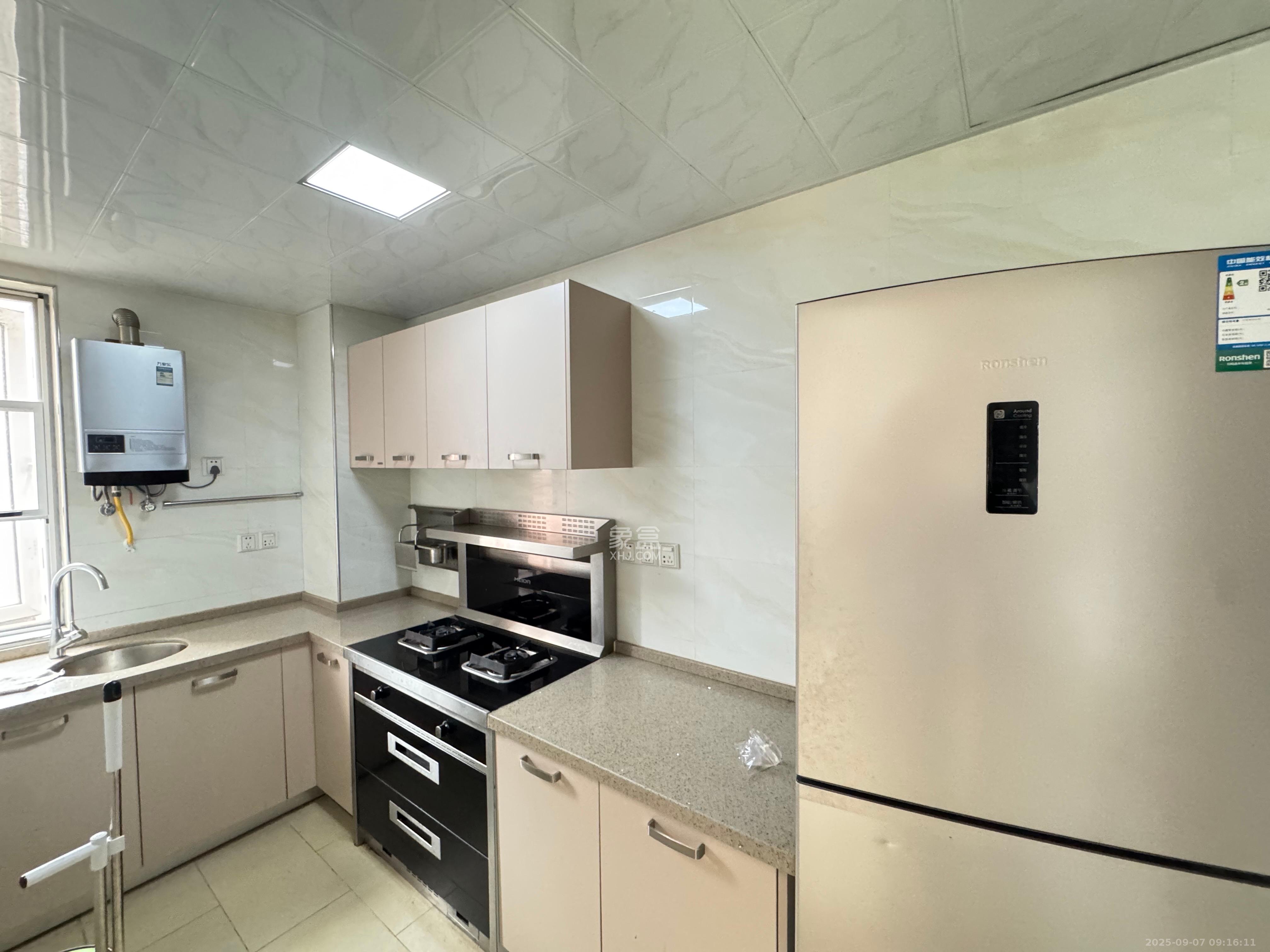 联美品格 2室2厅1卫 2200.0元/月 联美品格 2室2厅1卫 2200.0元/月室内图