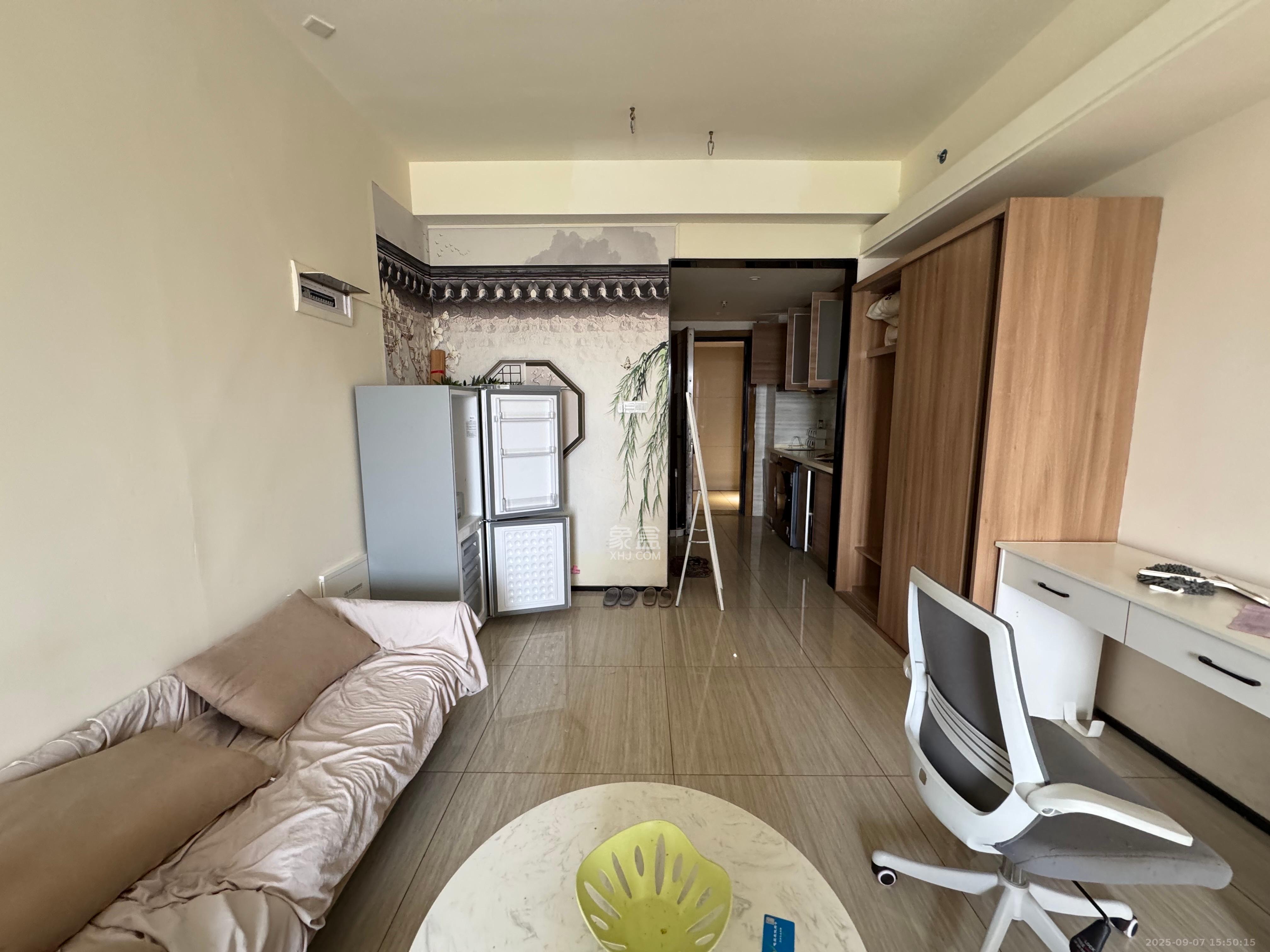 恒大国际广场  1室1厅1卫    1500.0元/月 恒大国际广场  1室1厅1卫    1500.0元/月