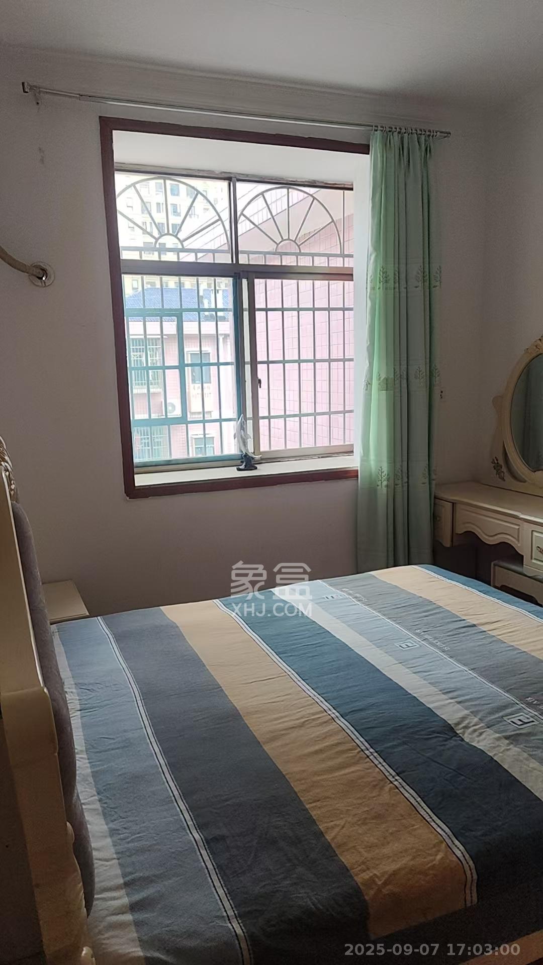 圭塘小区（圭塘一、二小区）  3室2厅1卫    1800.0元/月室内图