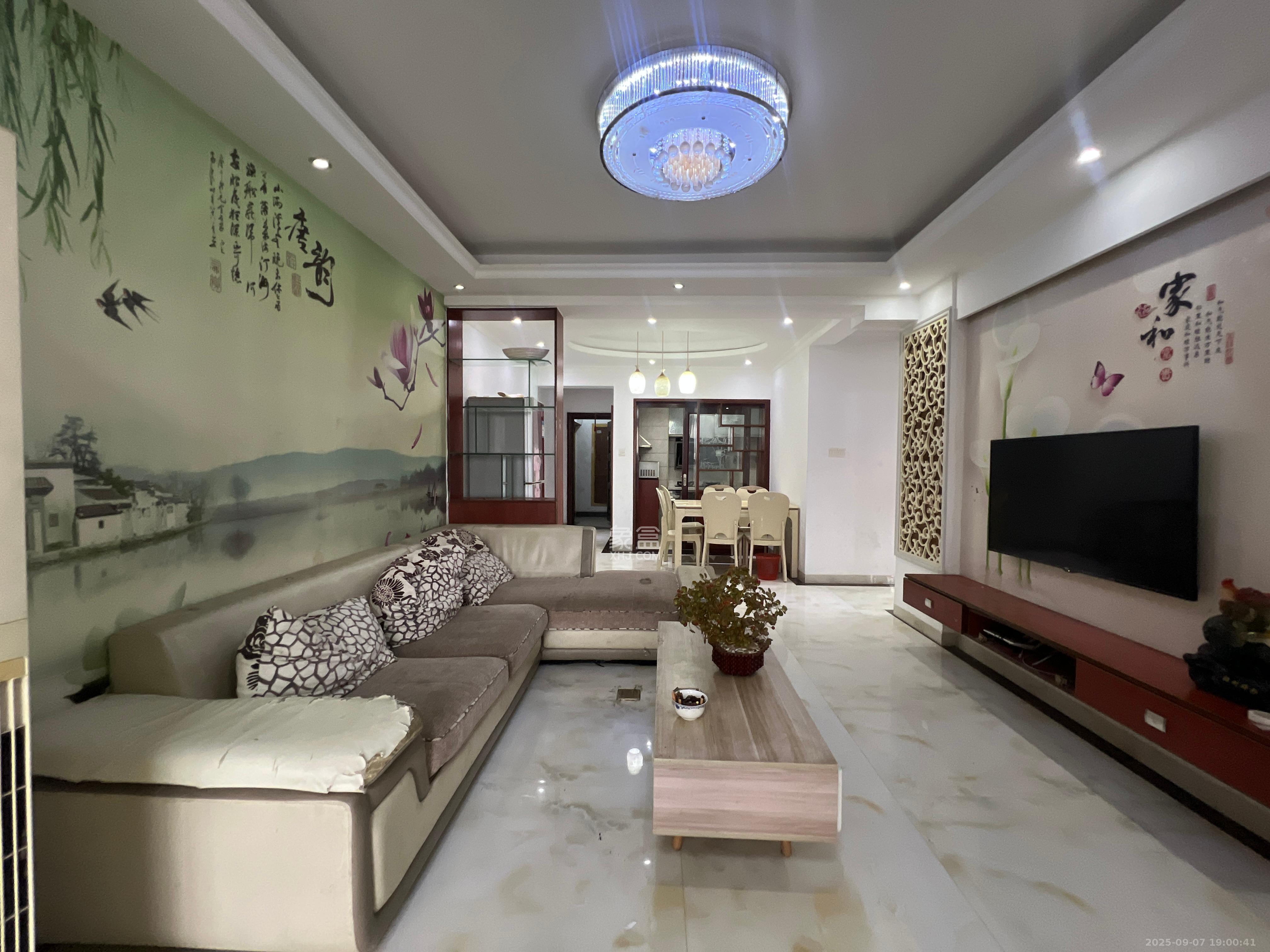 绿洲花园  3室2厅1卫    2500.0元/月 绿洲花园  3室2厅1卫    2500.0元/月室内图