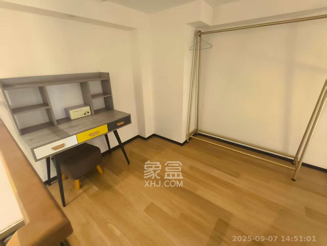 恒大翡翠华庭  1室1厅1卫    1500.0元/月室内图