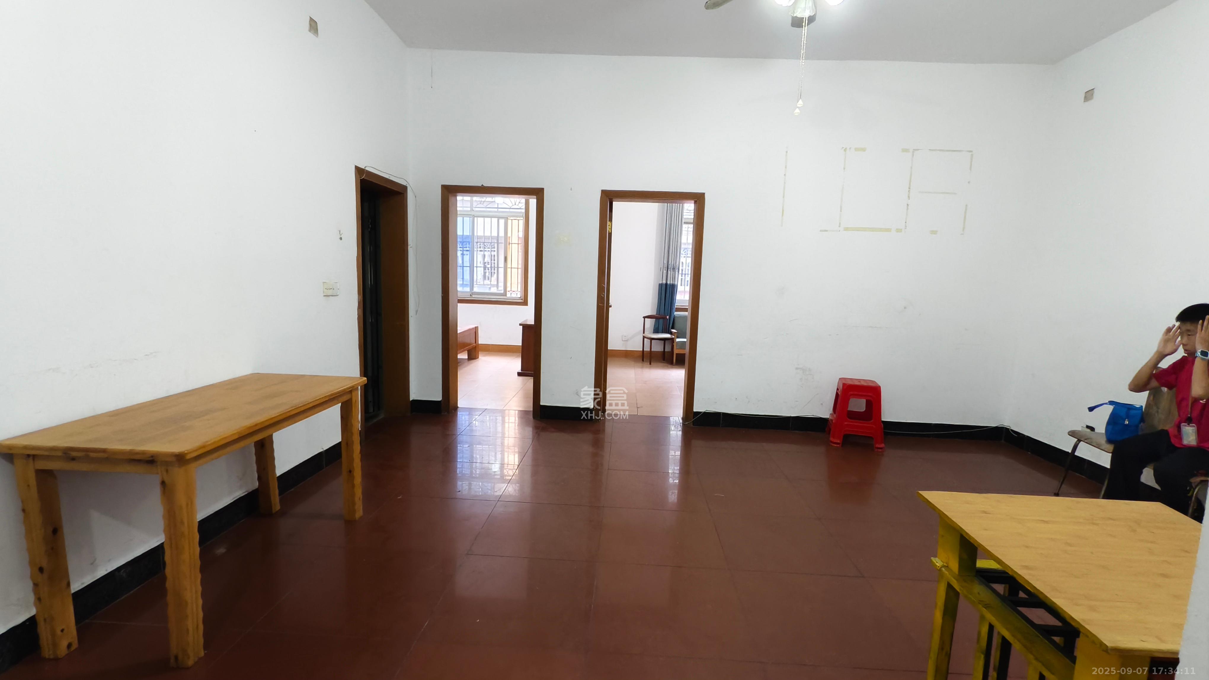 星沙四区  2室2厅1卫    1200.0元/月 星沙四区  2室2厅1卫    1200.0元/月室内图