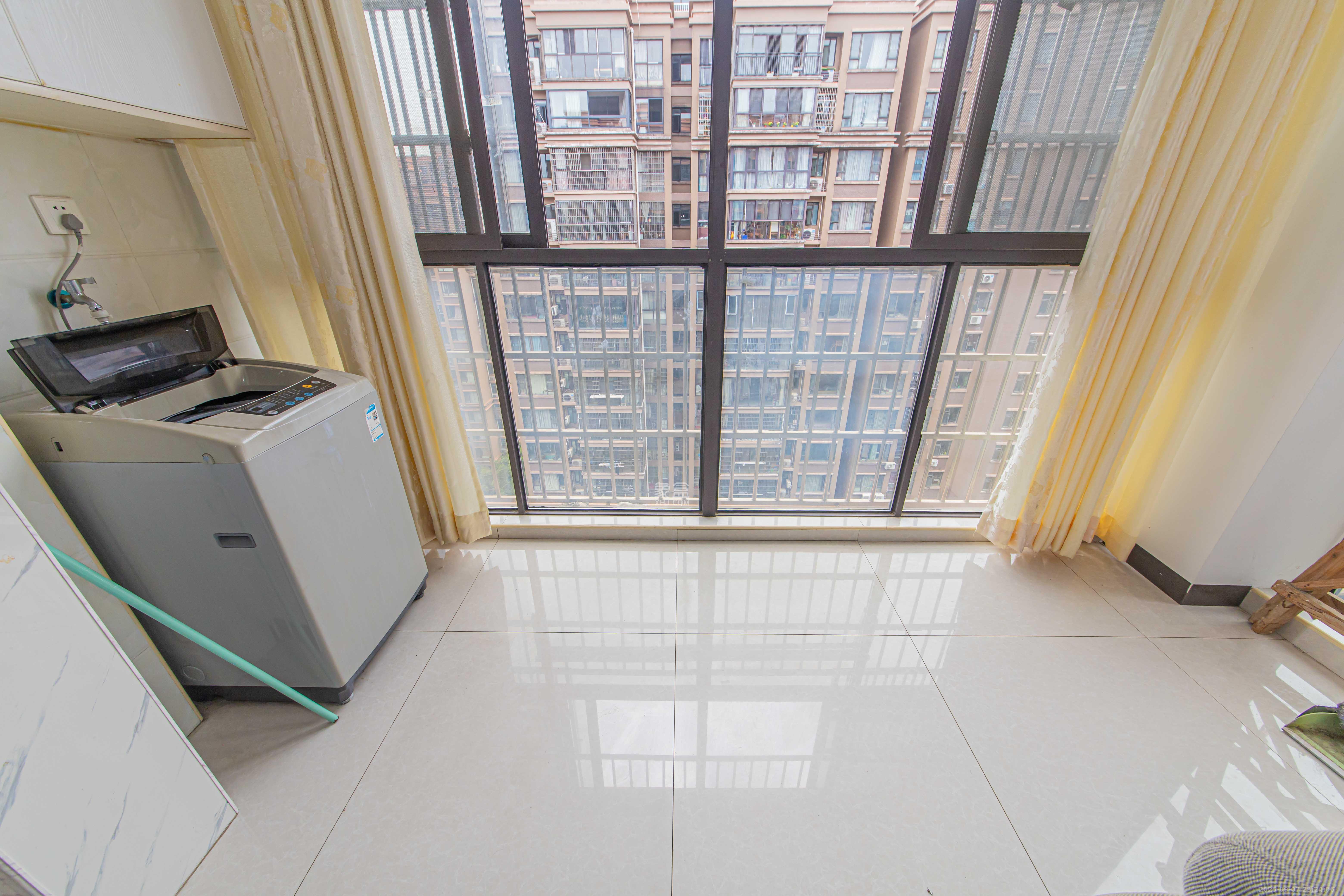 长城水郡  2室2厅1卫    60.0万 长城水郡  2室2厅1卫    60.0万阳台