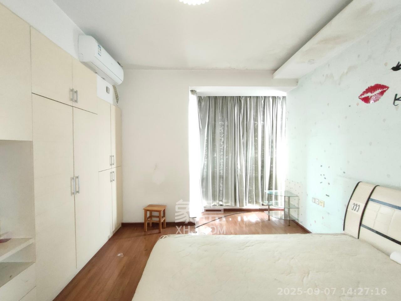 仁和香堤雅境  2室2厅1卫    2400.0元/月室内图