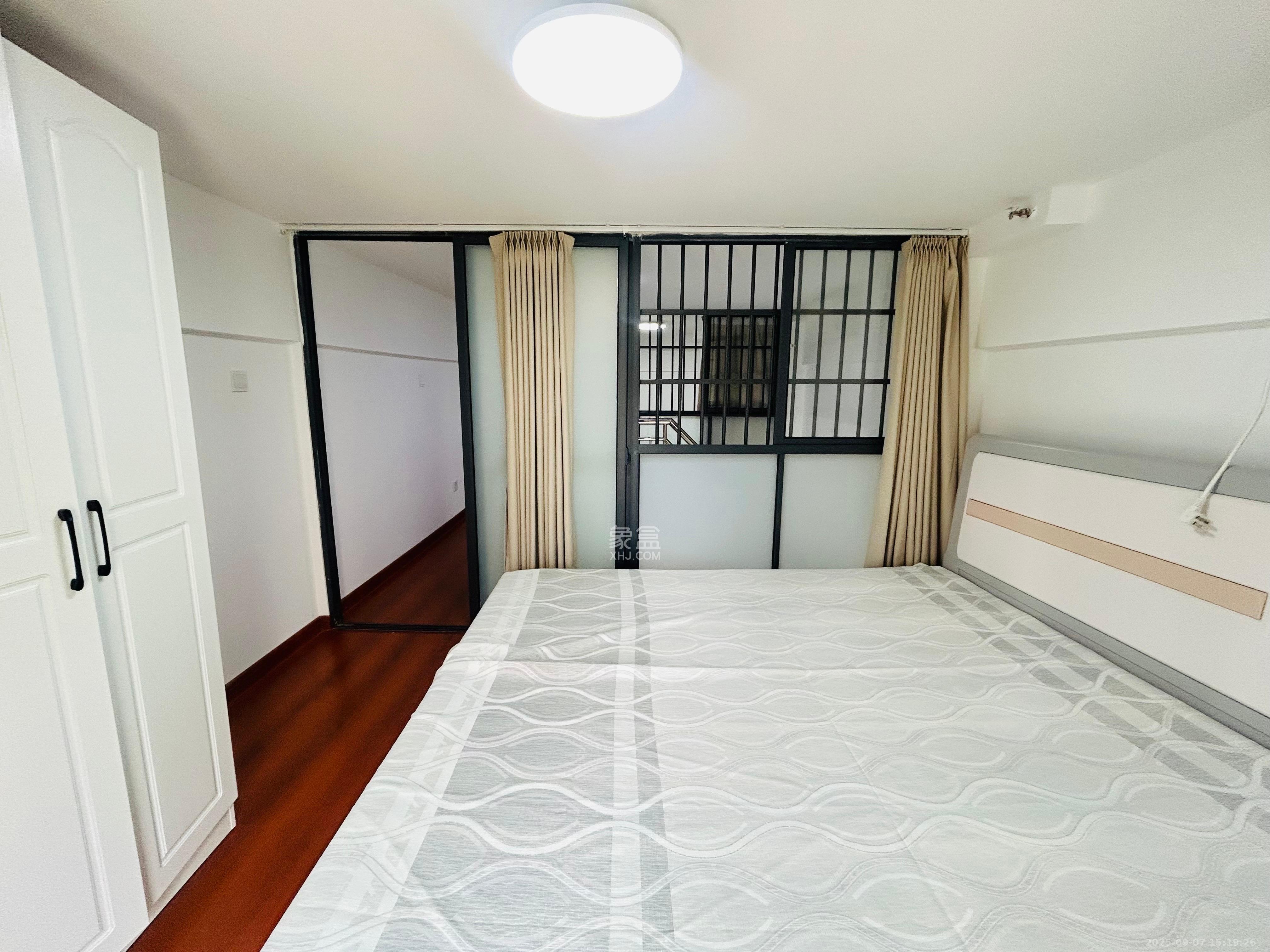 华润琨瑜府  2室1厅1卫    2200.0元/月室内图