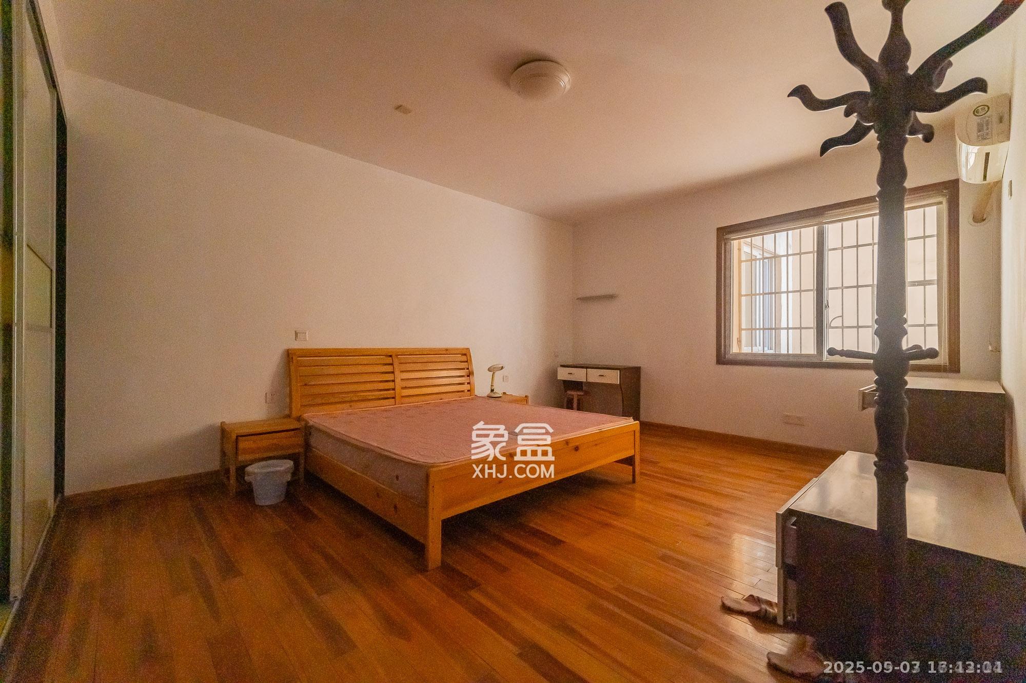 开源鑫阁 4室2厅2卫 2500.0元/月 开源鑫阁 4室2厅2卫 2500.0元/月室内图