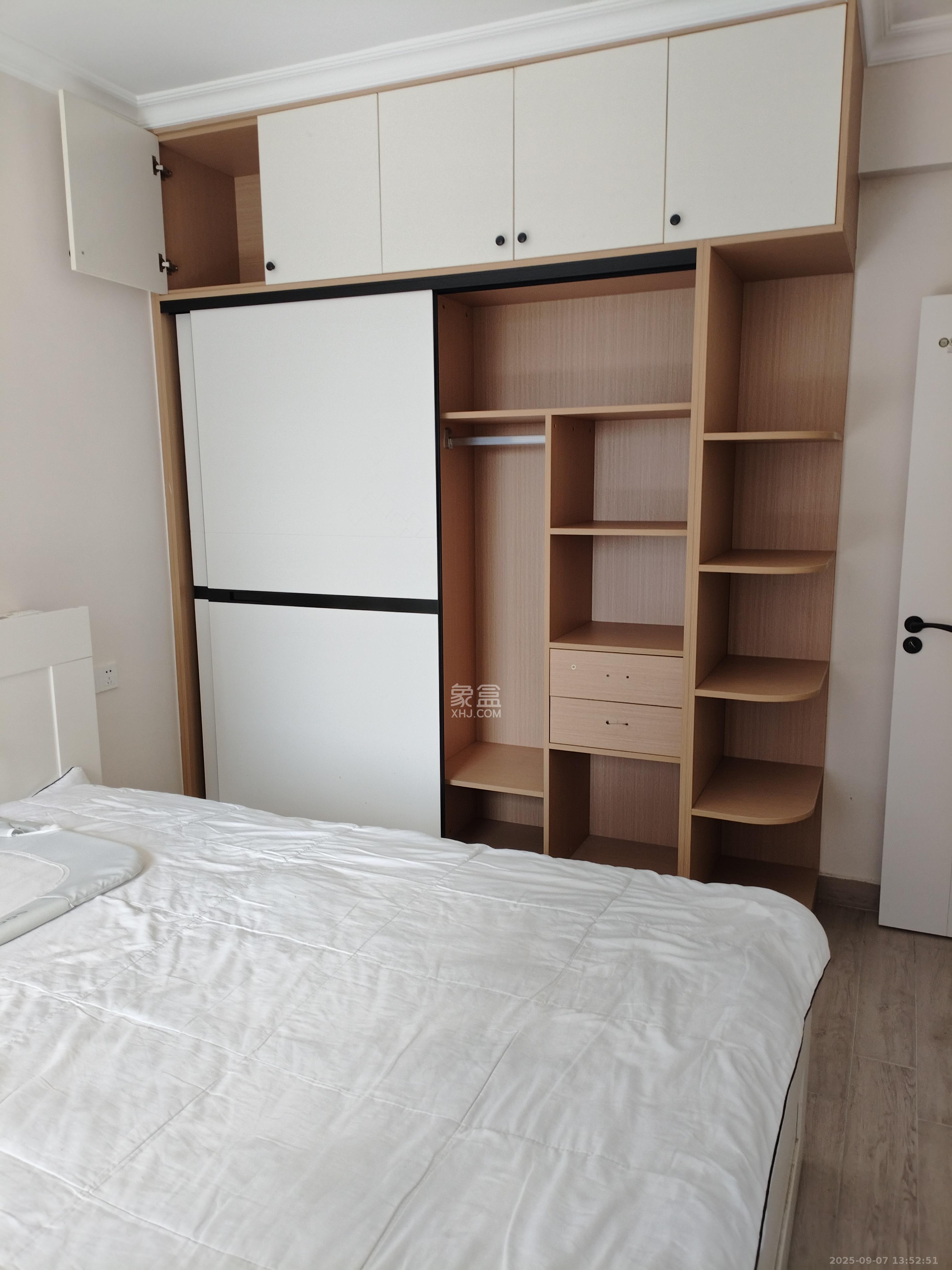 中建嘉和城  3室1厅1卫   2300.00元/月室内图