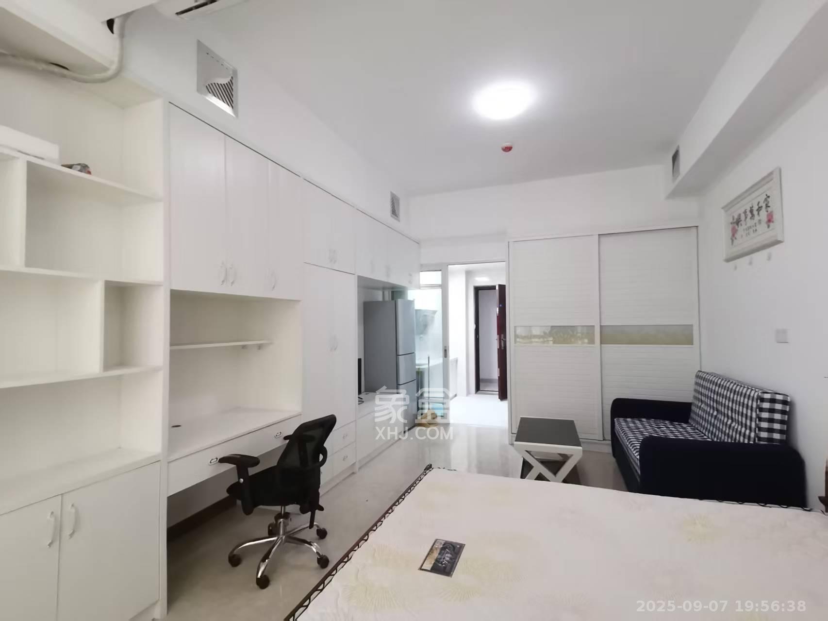 金茂梅溪湖  1室1厅1卫    1600.0元/月室内图