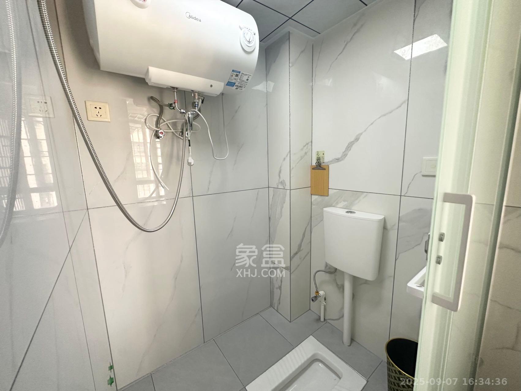 和康园小区 1室1厅1卫 1000.0元/月 和康园小区 1室1厅1卫 1000.0元/月室内图