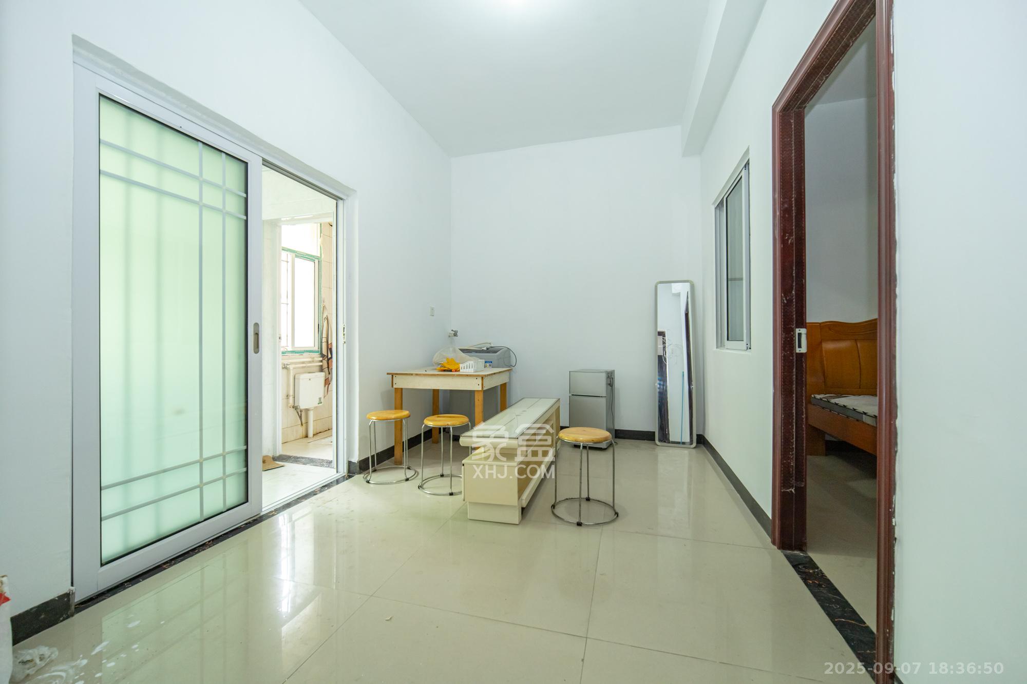 星沙五区  1室0厅0卫    150.0万 星沙五区  1室0厅0卫    150.0万