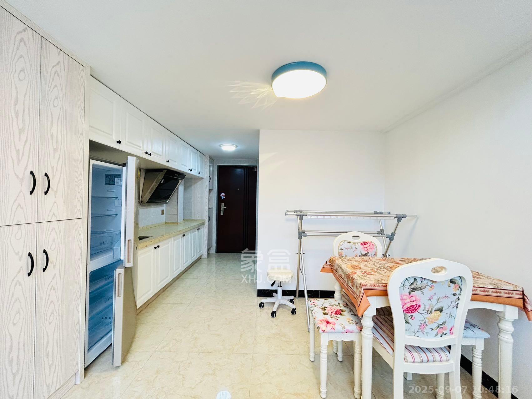 达美美立方 1室1厅1卫 1800.0元/月 达美美立方 1室1厅1卫 1800.0元/月室内图