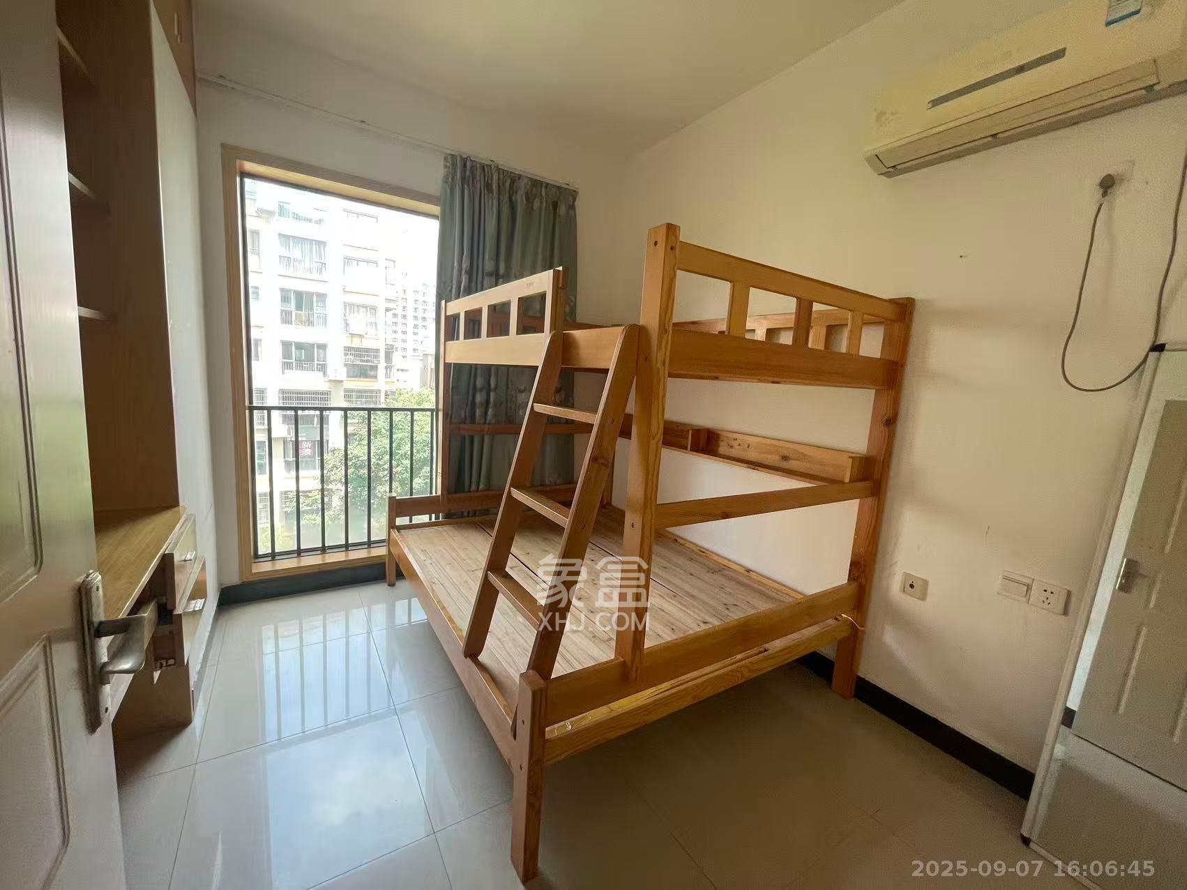 中城丽景香山园 2室2厅1卫 2100.0元/月 中城丽景香山园 2室2厅1卫 2100.0元/月室内图