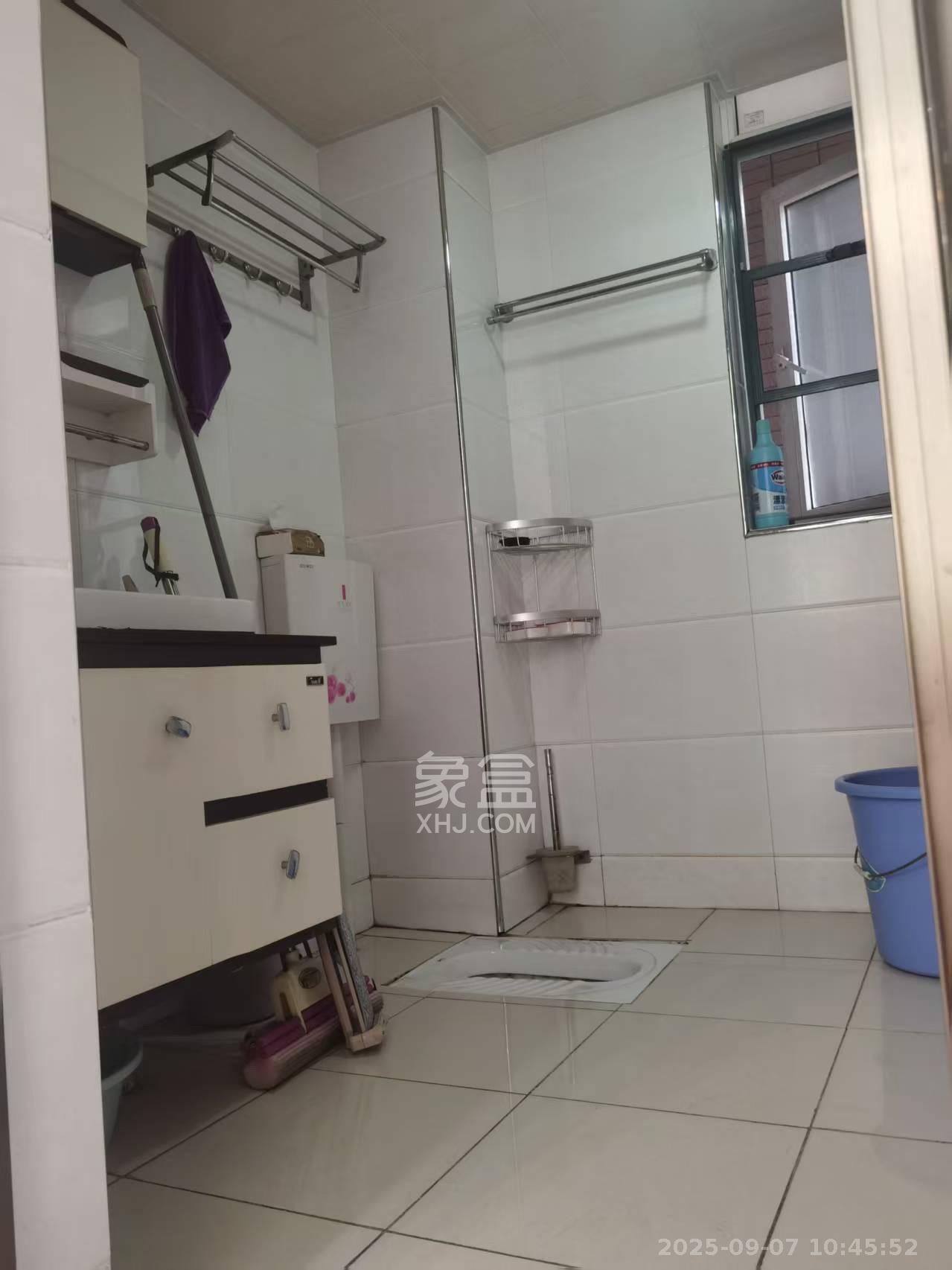 鑫科明珠  2室2厅2卫   2400.00元/月室内图
