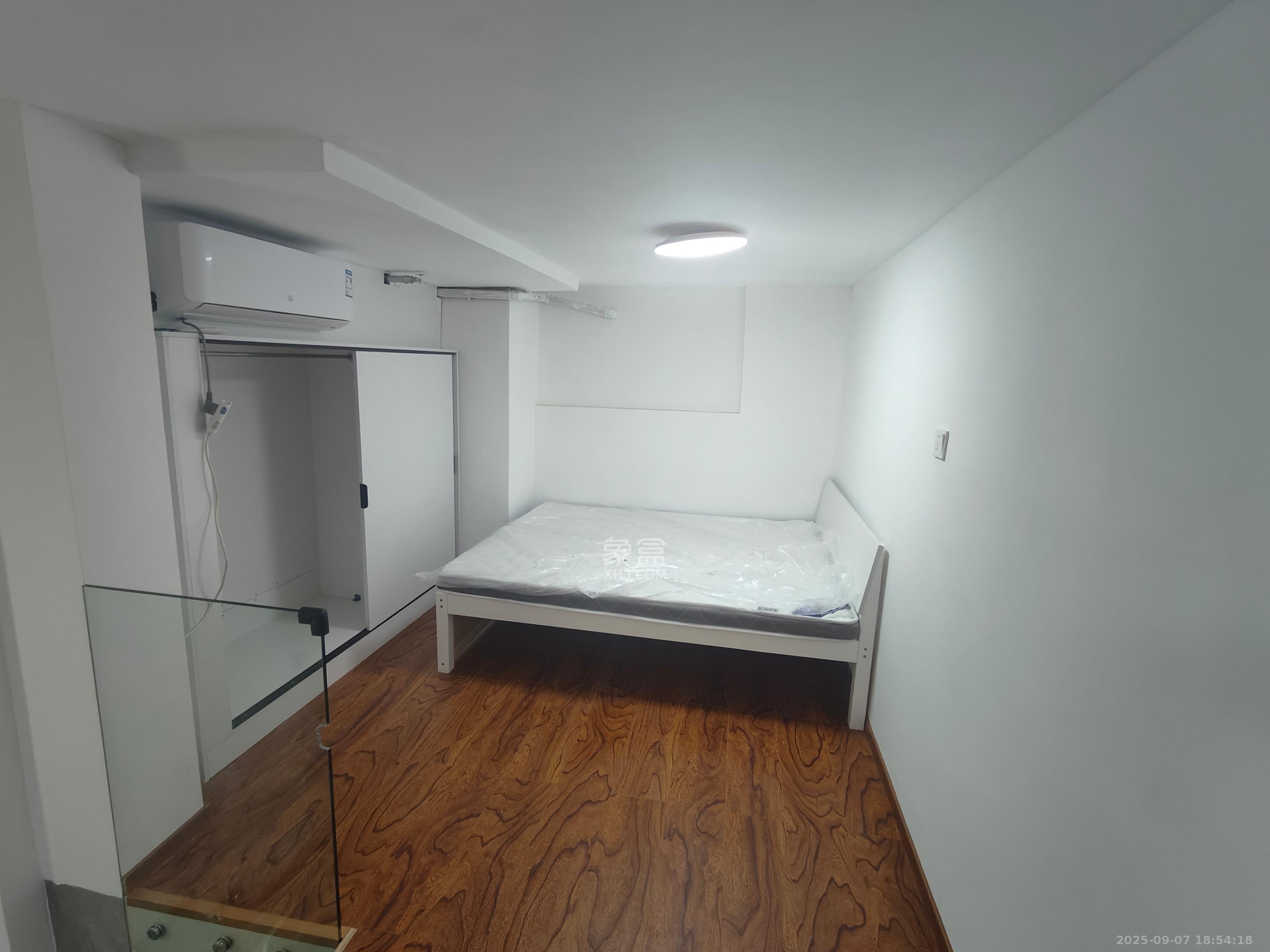 正荣悦玺  2室1厅1卫    2300.0元/月室内图