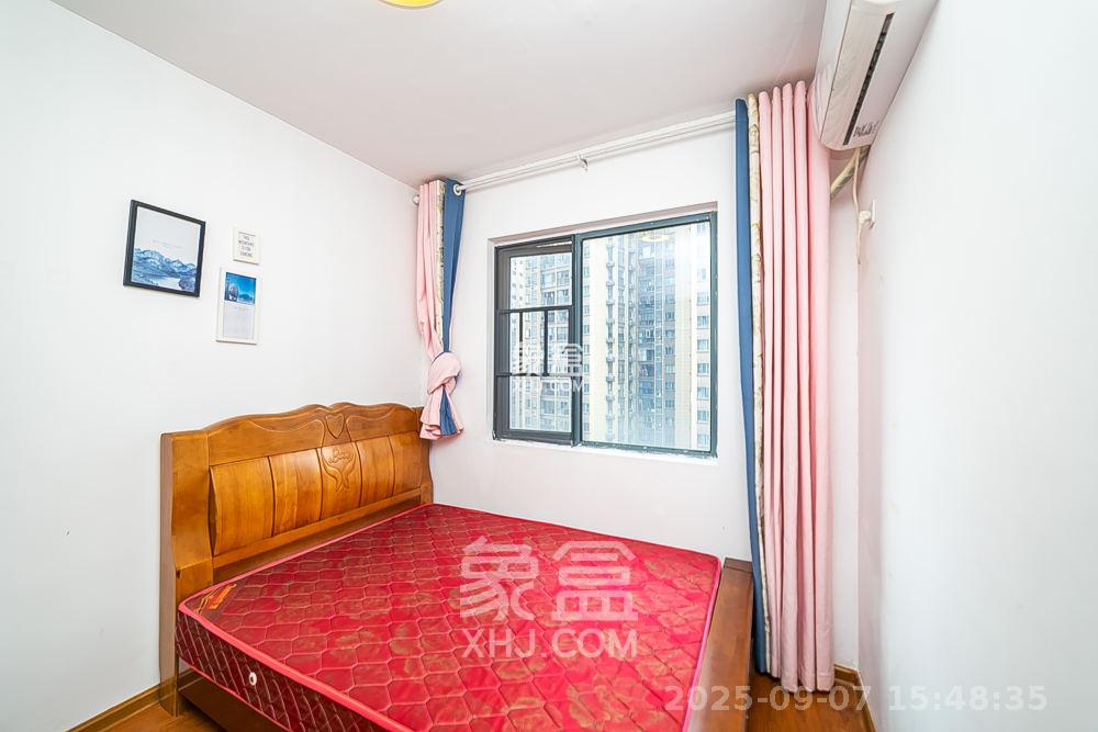 荣盛花语书苑 3室1厅1卫 2800.0元/月 荣盛花语书苑 3室1厅1卫 2800.0元/月室内图