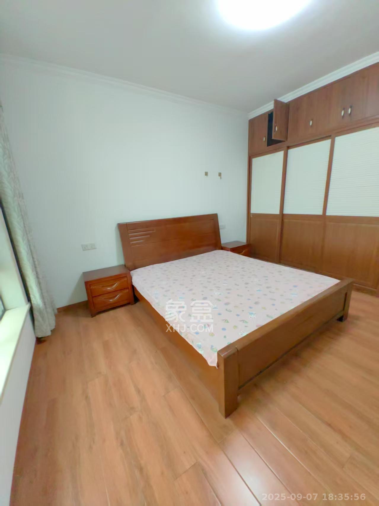 天元涉外景园C区 4室2厅2卫 3200.0元/月 天元涉外景园C区 4室2厅2卫 3200.0元/月室内图