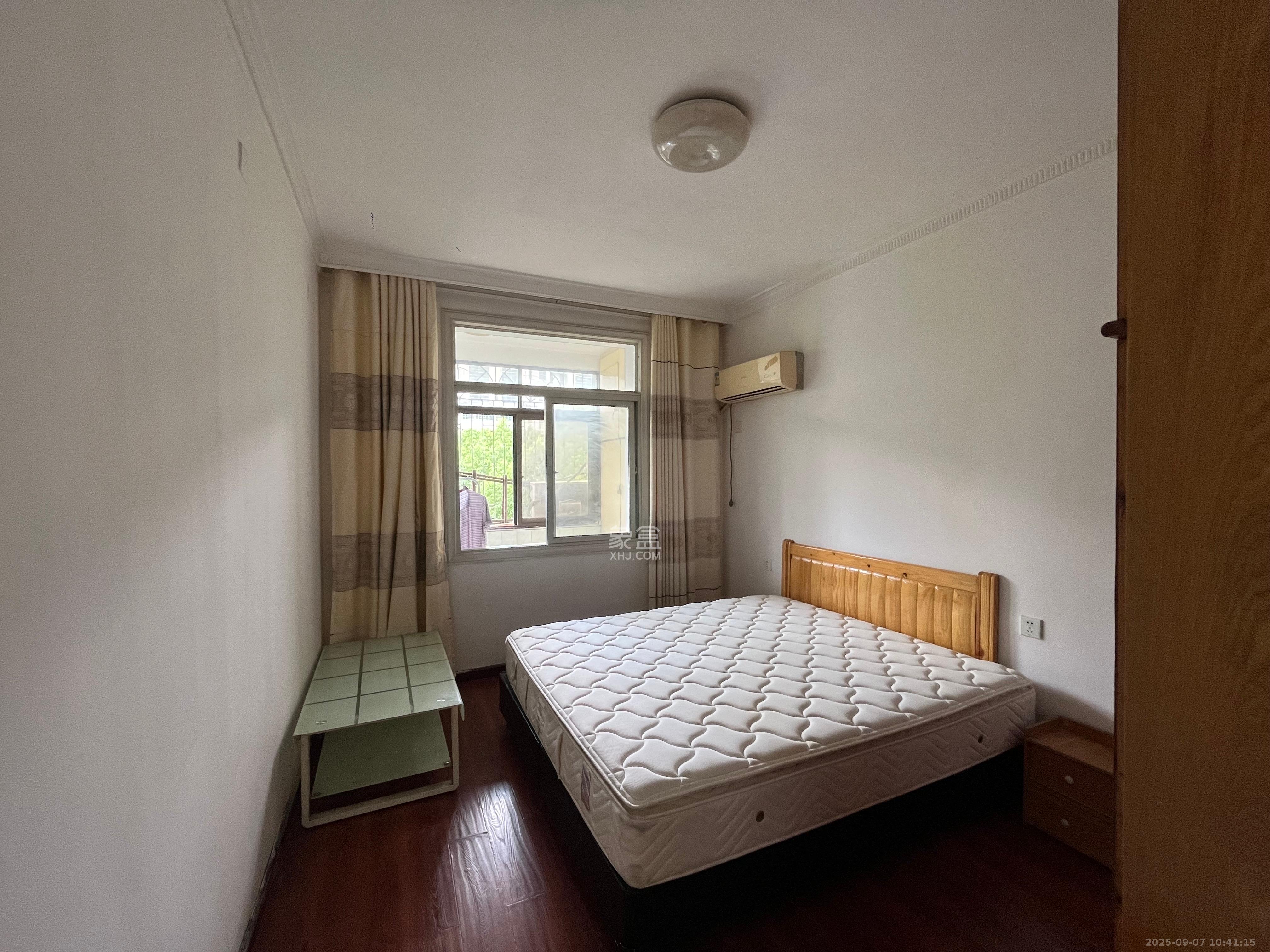 香樟路电信宿舍  3室1厅1卫    1400.0元/月室内图