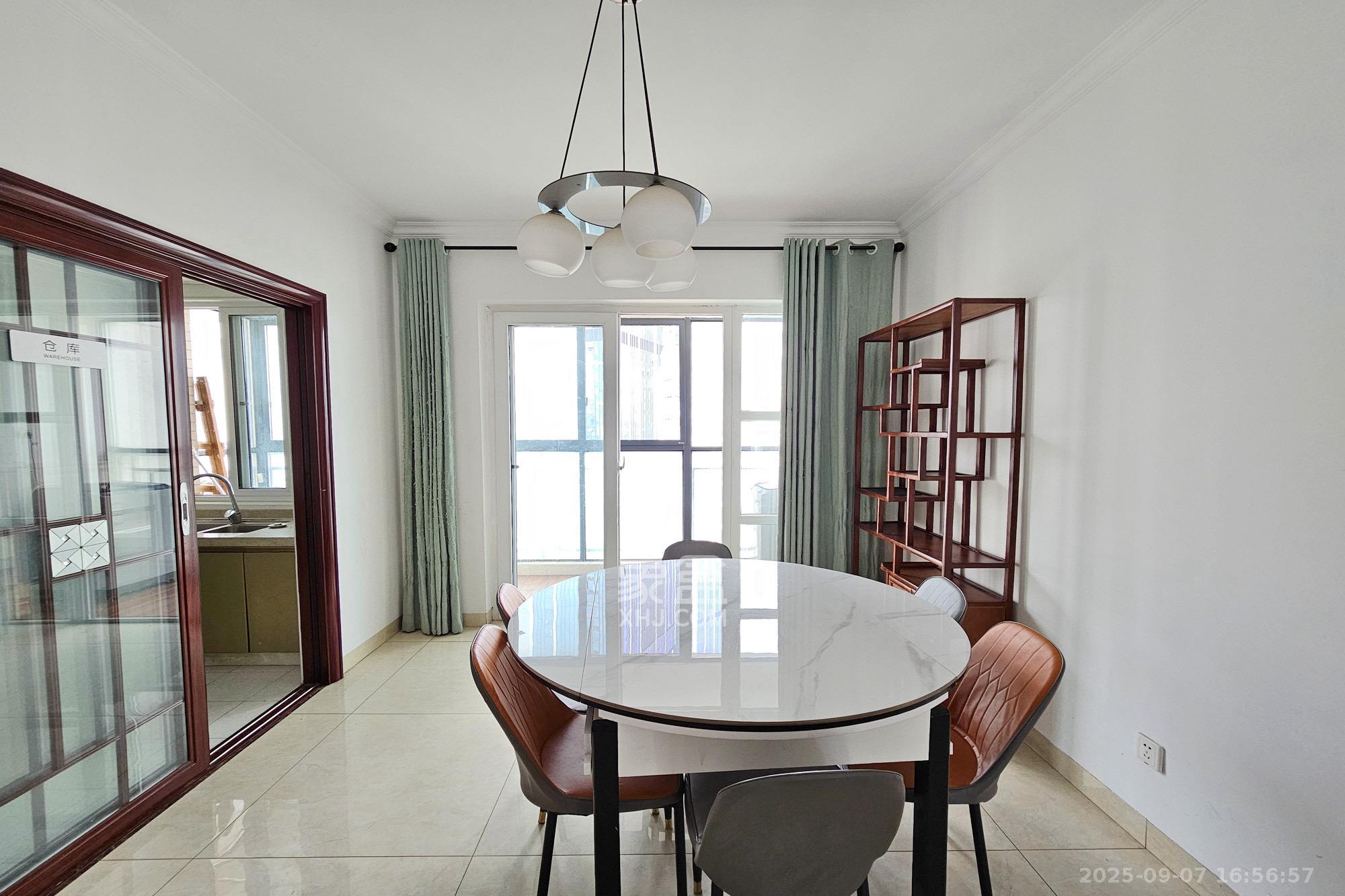 嘉宇盛世华章  3室2厅2卫    3200.0元/月室内图