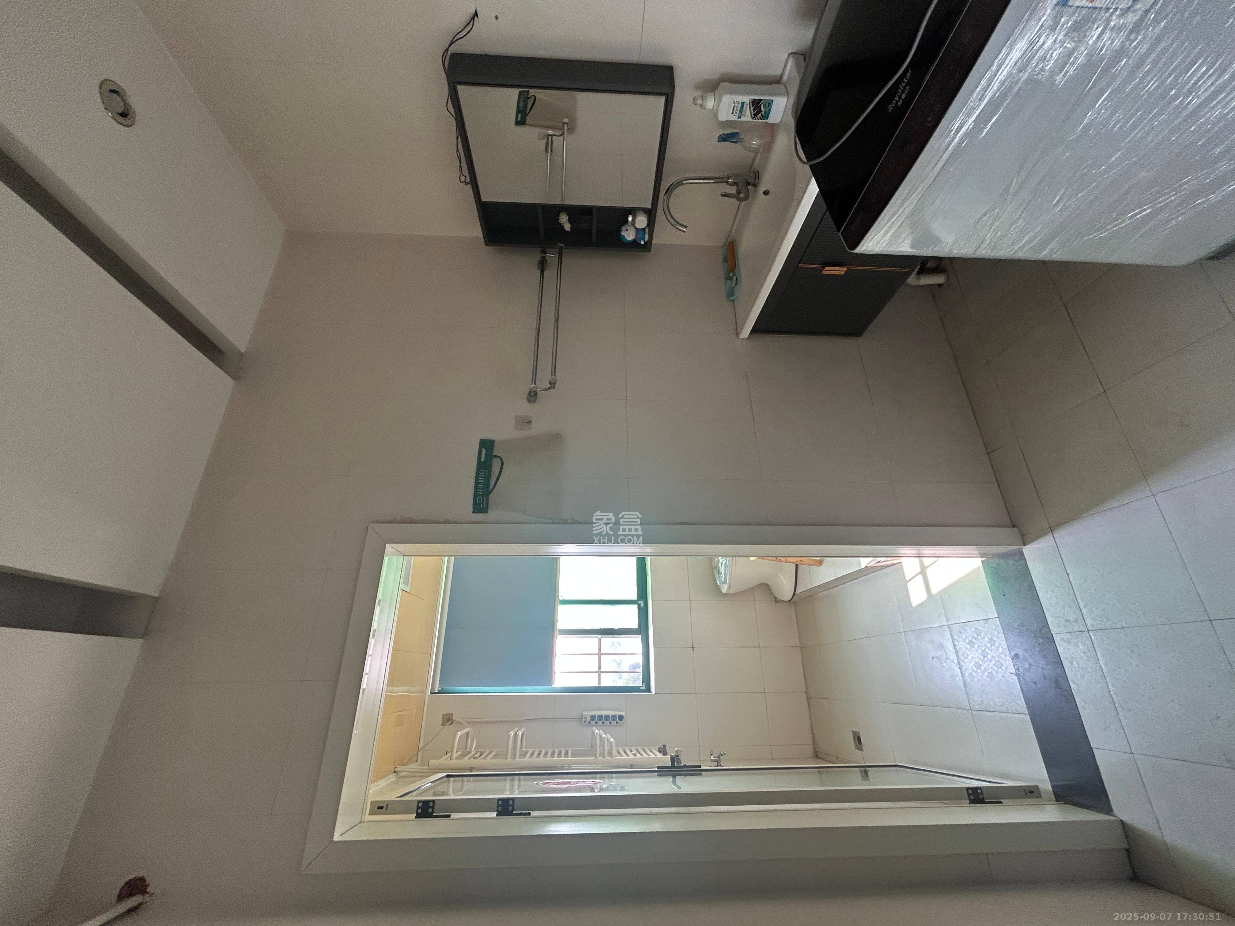 湘府东苑  3室2厅1卫    3500.0元/月室内图