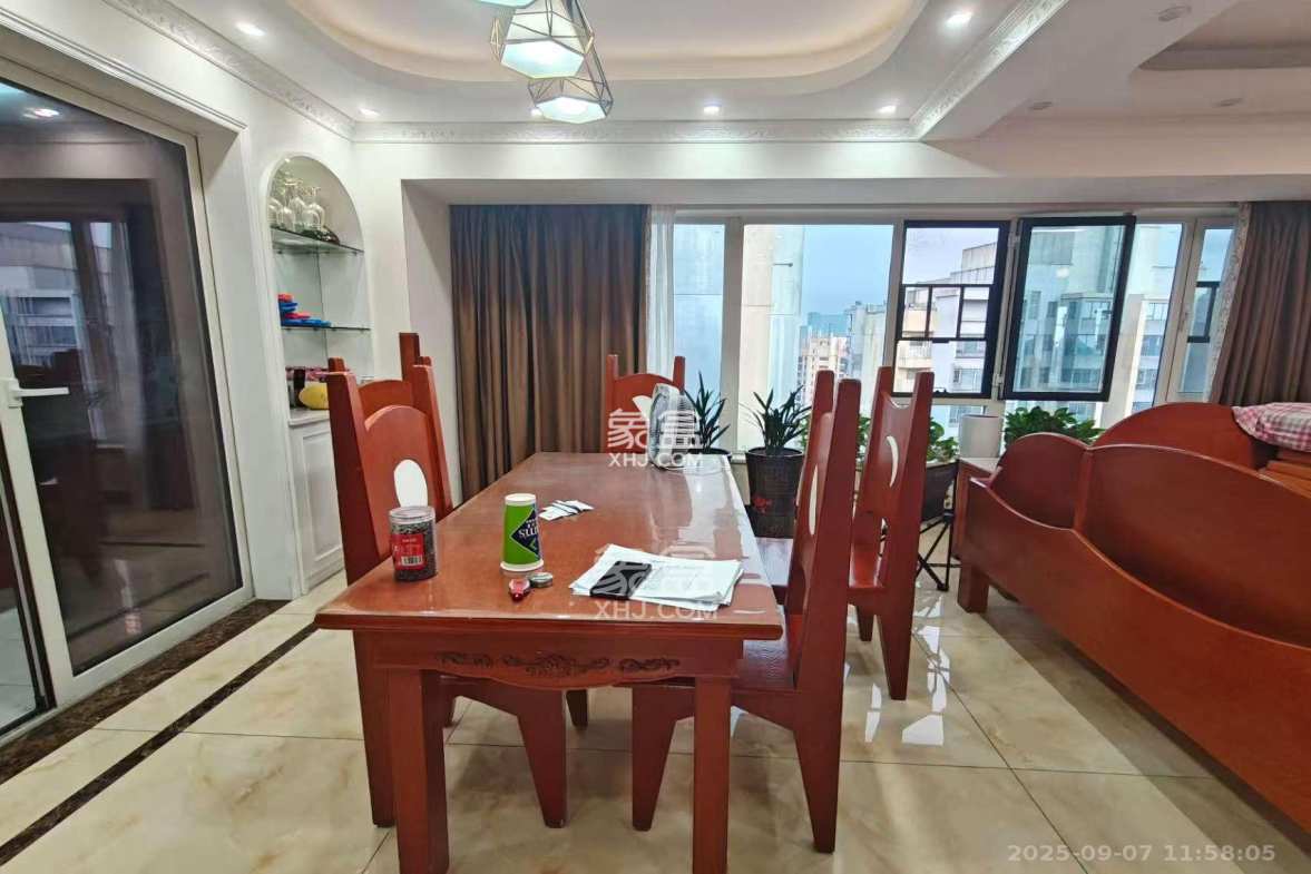 北辰三角洲E3区  4室1厅2卫    3400.0元/月 北辰三角洲E3区  4室1厅2卫    3400.0元/月室内图