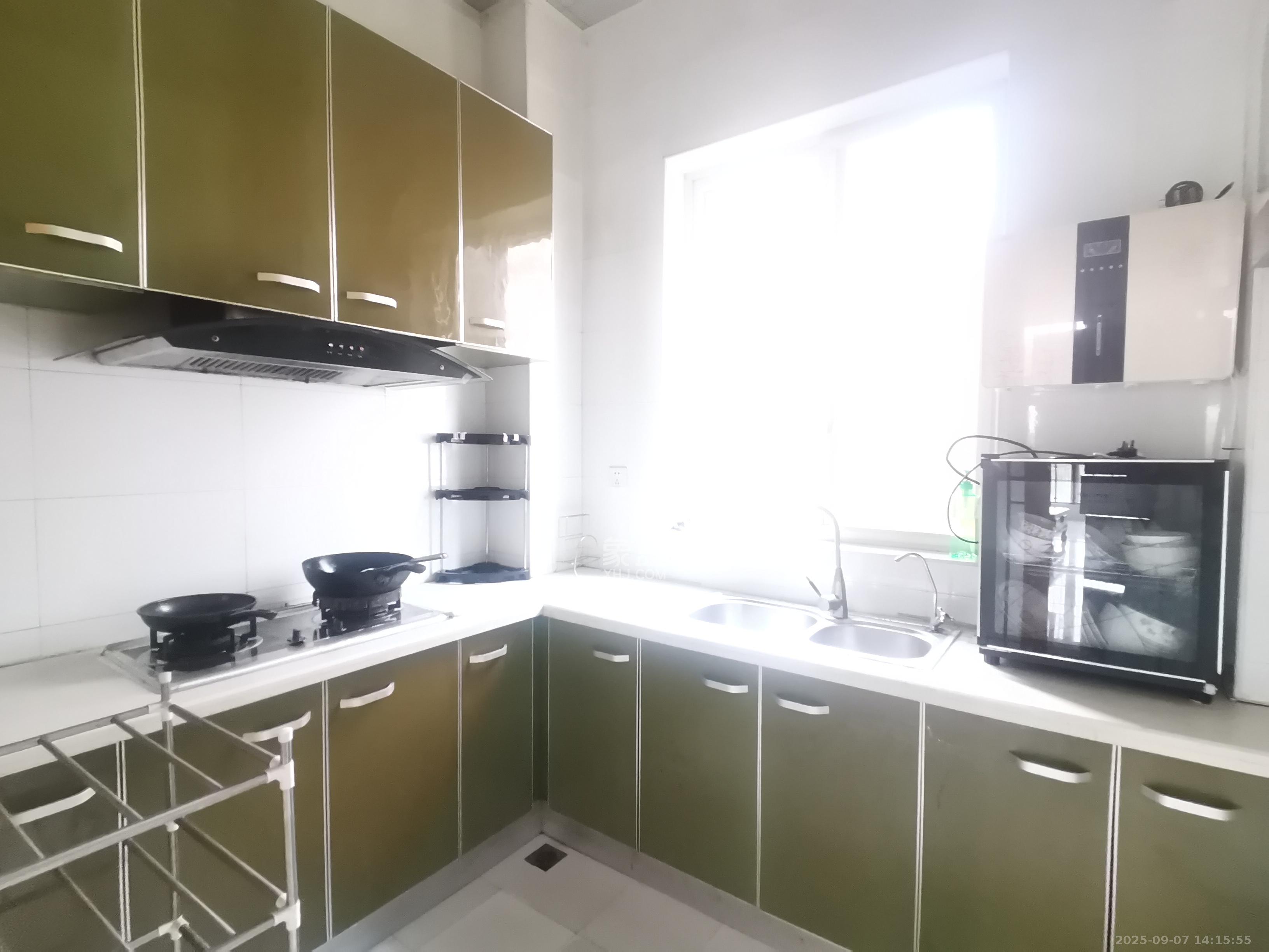 东城名苑  2室2厅2卫    1200.0元/月 东城名苑  2室2厅2卫    1200.0元/月室内图