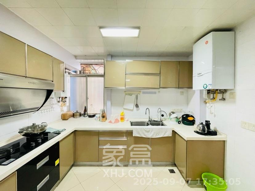 鸿园小区 3室1厅1卫 3300.0元/月 鸿园小区 3室1厅1卫 3300.0元/月室内图