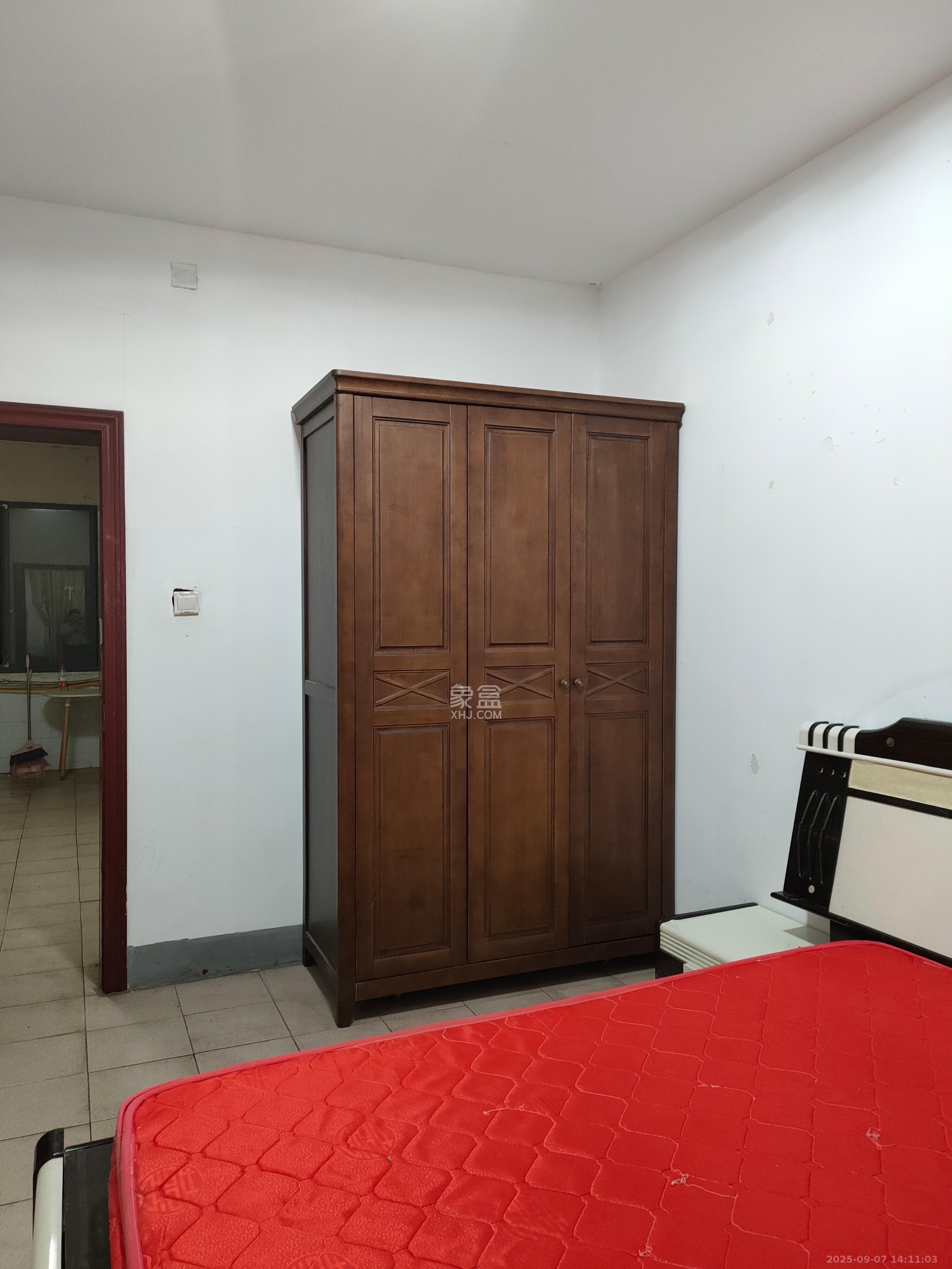 杨家山卫生局宿舍  2室2厅1卫    900.0元/月 杨家山卫生局宿舍  2室2厅1卫    900.0元/月室内图