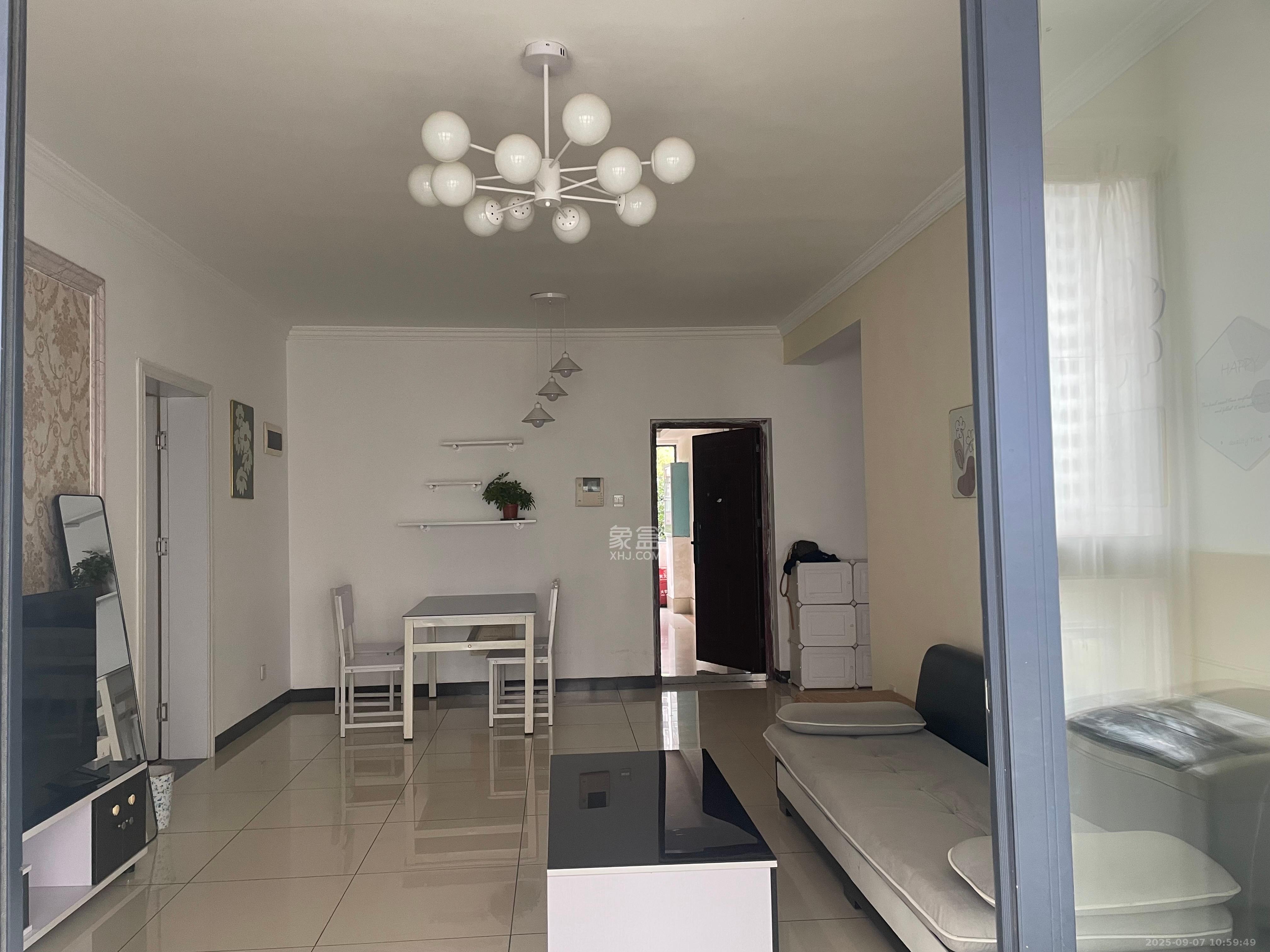 钱隆学府一、二期 2室2厅1卫 1900.0元/月 钱隆学府一、二期 2室2厅1卫 1900.0元/月室内图