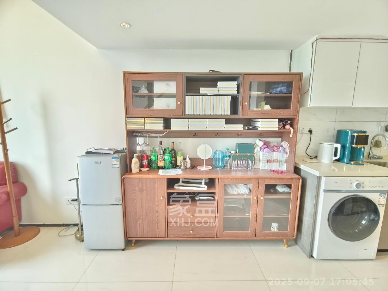 藏珑湖上公馆  1室1厅2卫    2600.0元/月室内图