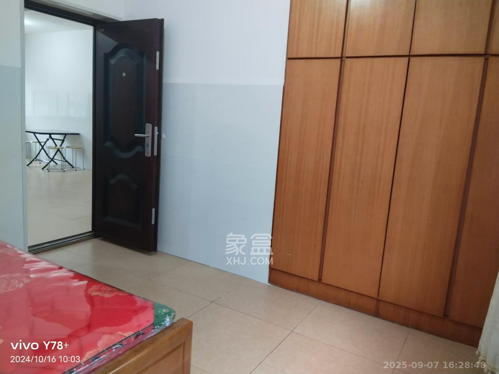 高桥火焰市场  2室1厅1卫    1500.0元/月室内图