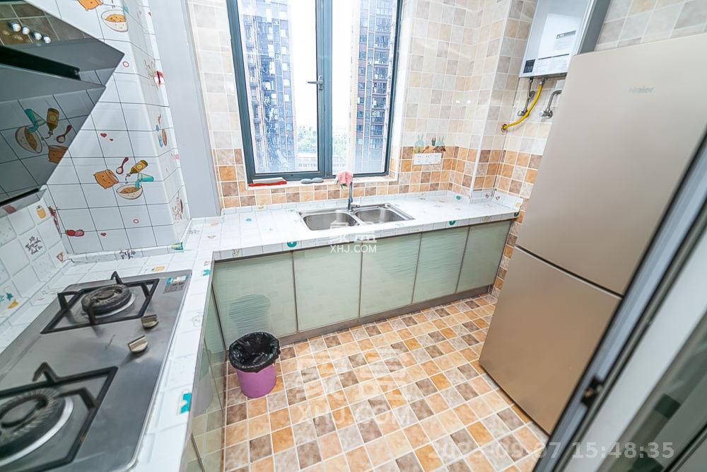 荣盛花语书苑  3室1厅1卫    2800.0元/月室内图