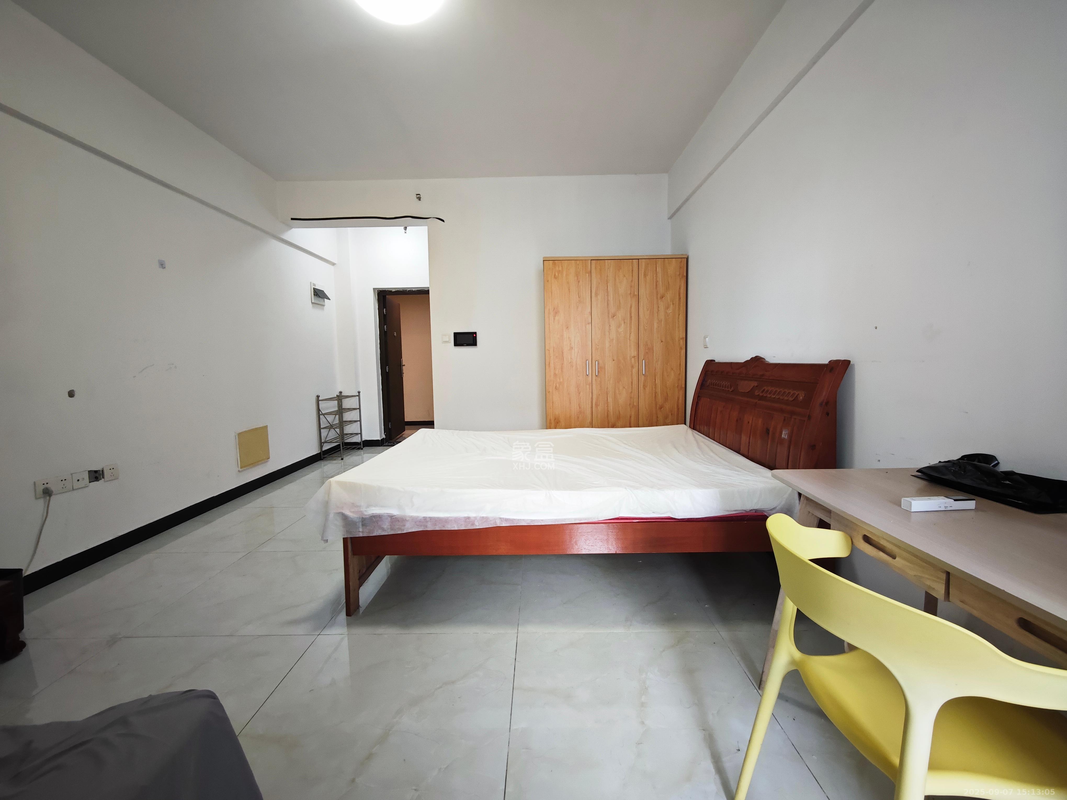 未来漫城 1室1厅1卫 1300.0元/月 未来漫城 1室1厅1卫 1300.0元/月室内图