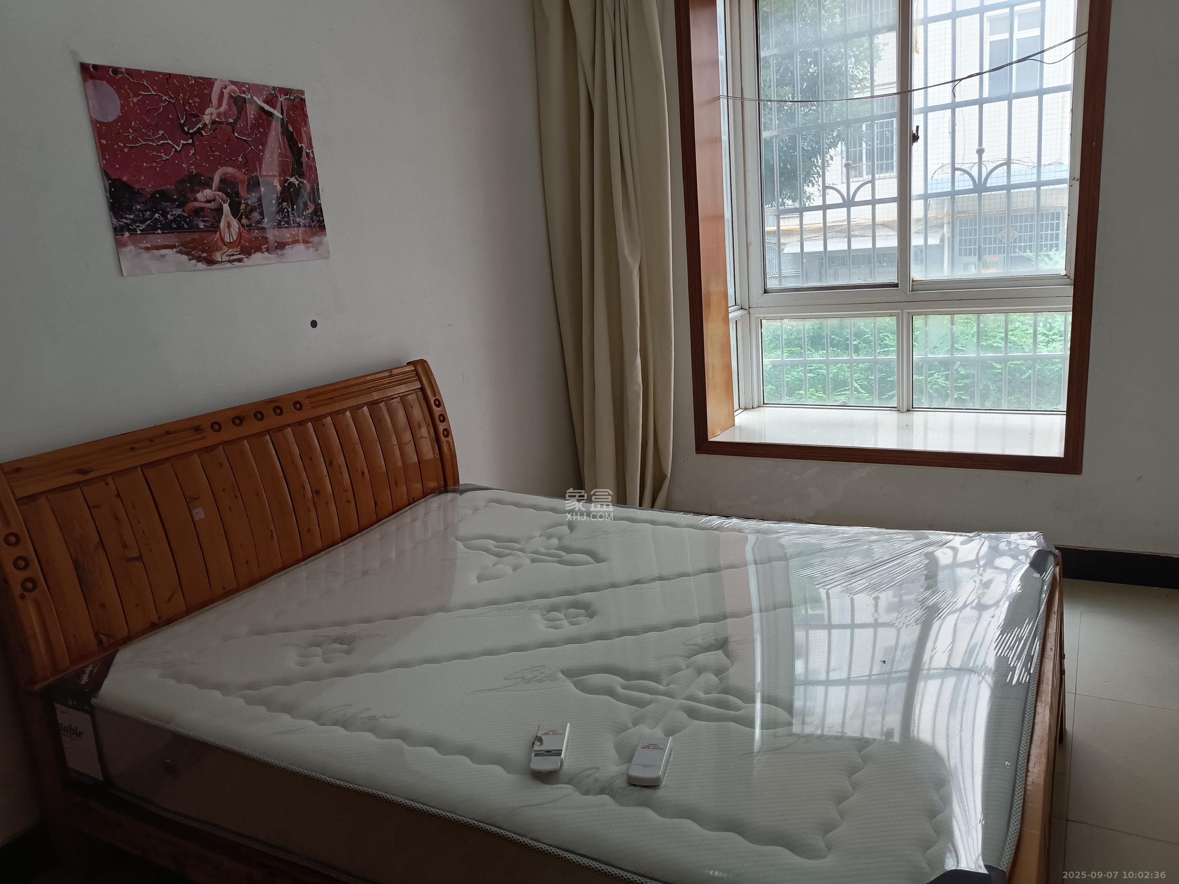 红星农博住宅小区(佳英农博小区)  3室1厅2卫    2200.0元/月 红星农博住宅小区(佳英农博小区)  3室1厅2卫    2200.0元/月室内图