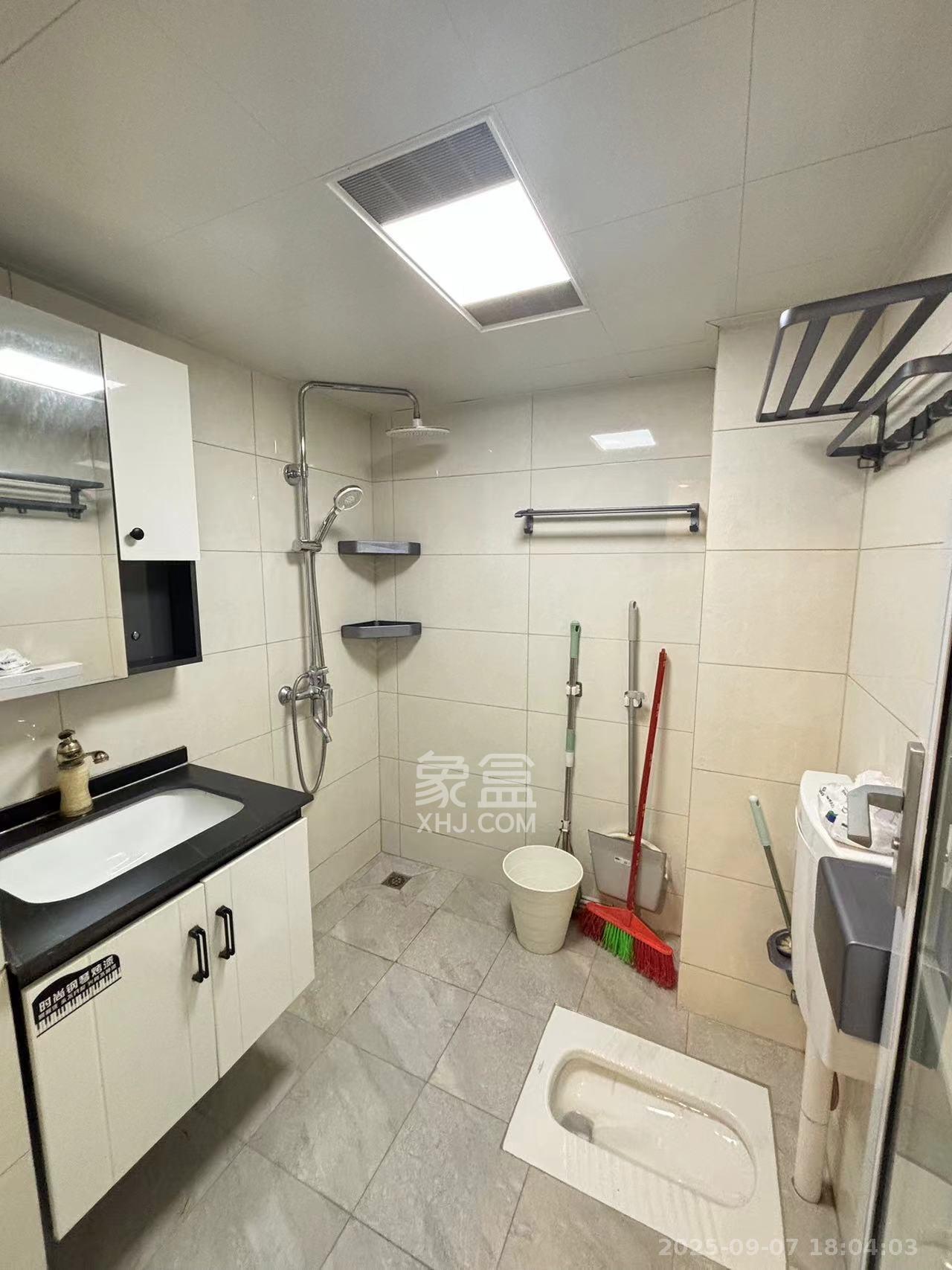 欣隆居  2室1厅1卫    2100.0元/月 欣隆居  2室1厅1卫    2100.0元/月室内图