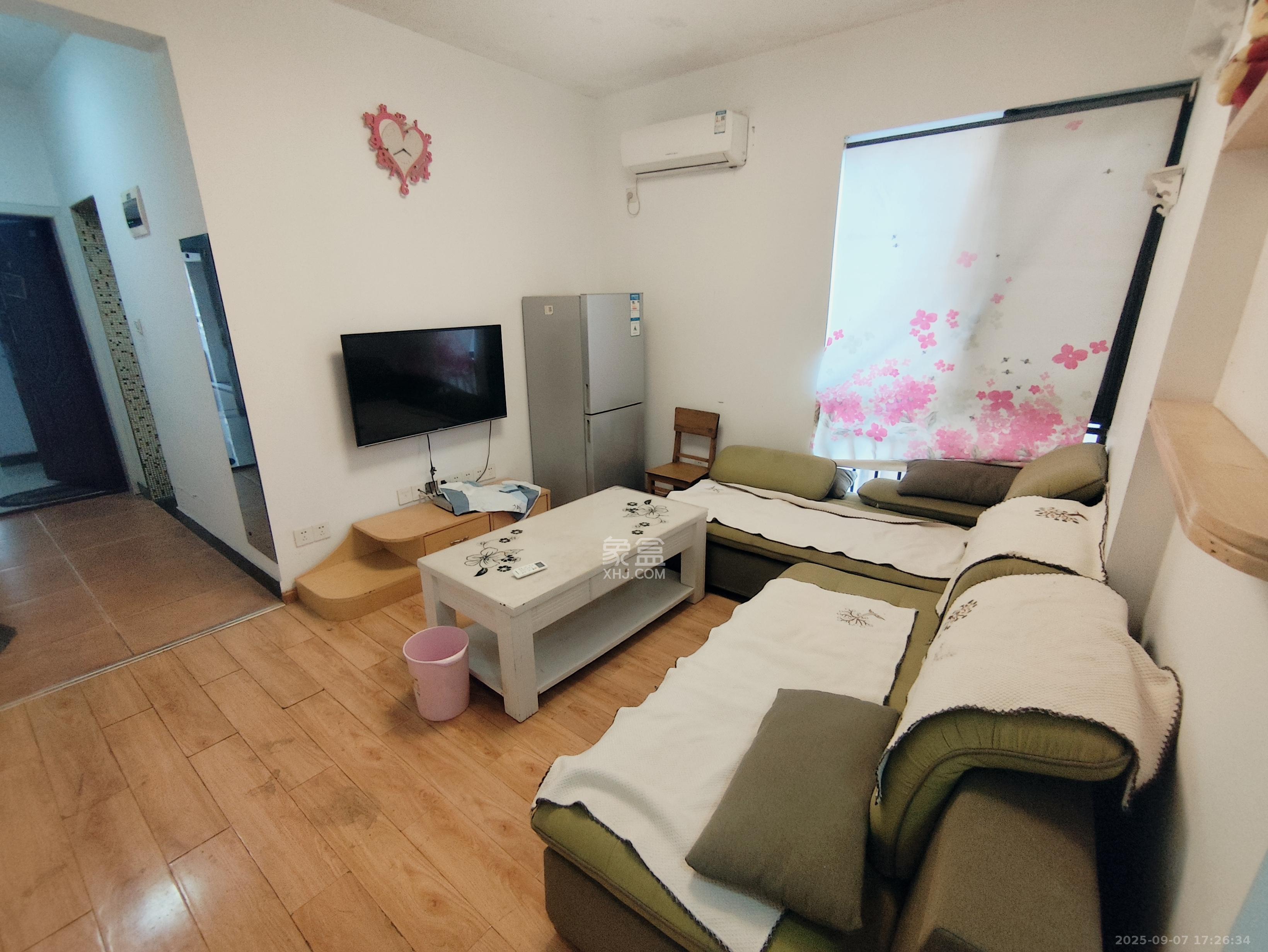 旭辉华庭  2室1厅1卫   1500.00元/月室内图