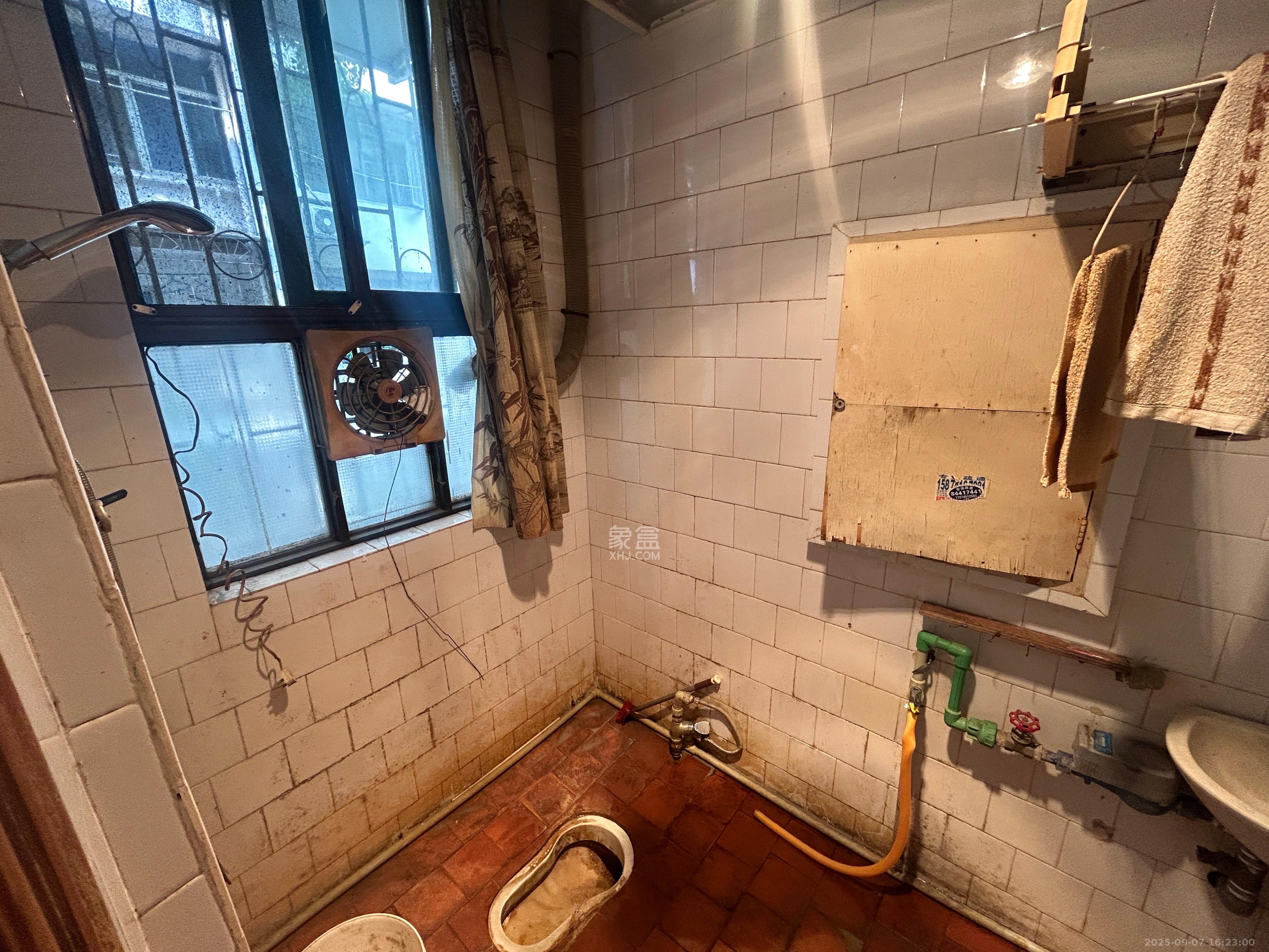 农机宿舍(省农机局大院宿舍) 4室2厅2卫 3080.0元/月 农机宿舍(省农机局大院宿舍) 4室2厅2卫 3080.0元/月室内图