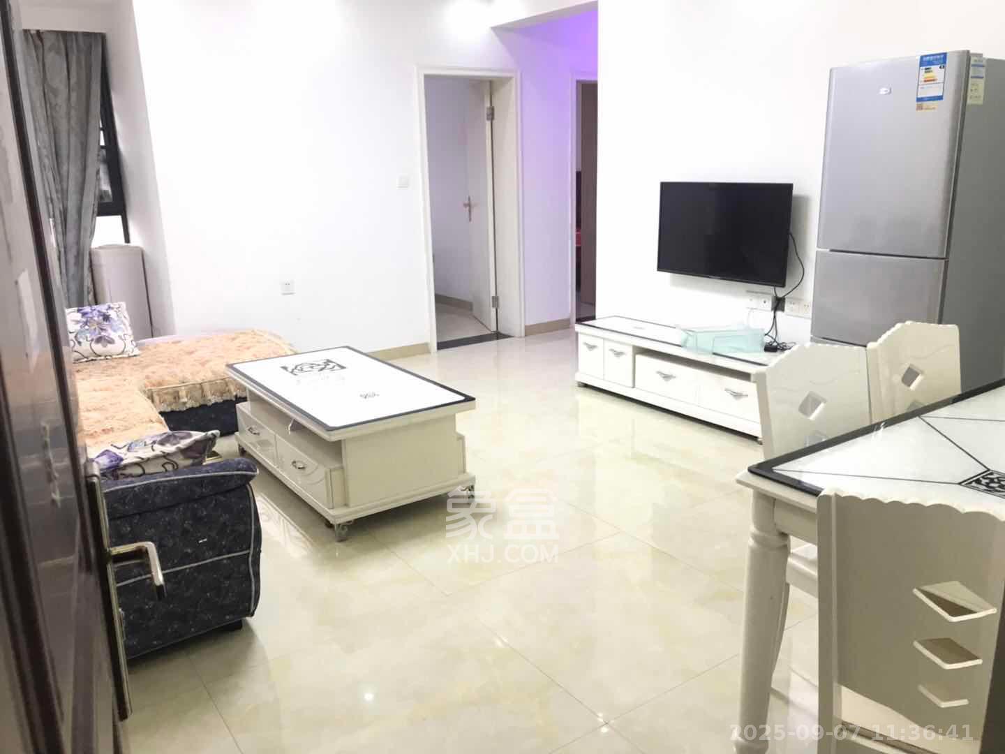 百纳广场（百纳公寓）  2室1厅1卫   2300.00元/月室内图