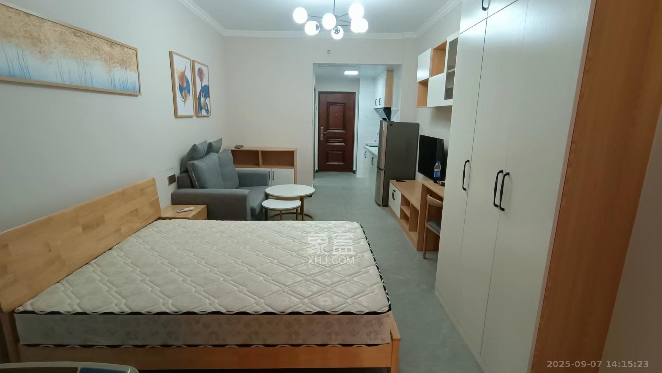 钱隆世家  1室1厅1卫    1400.0元/月 钱隆世家  1室1厅1卫    1400.0元/月室内图