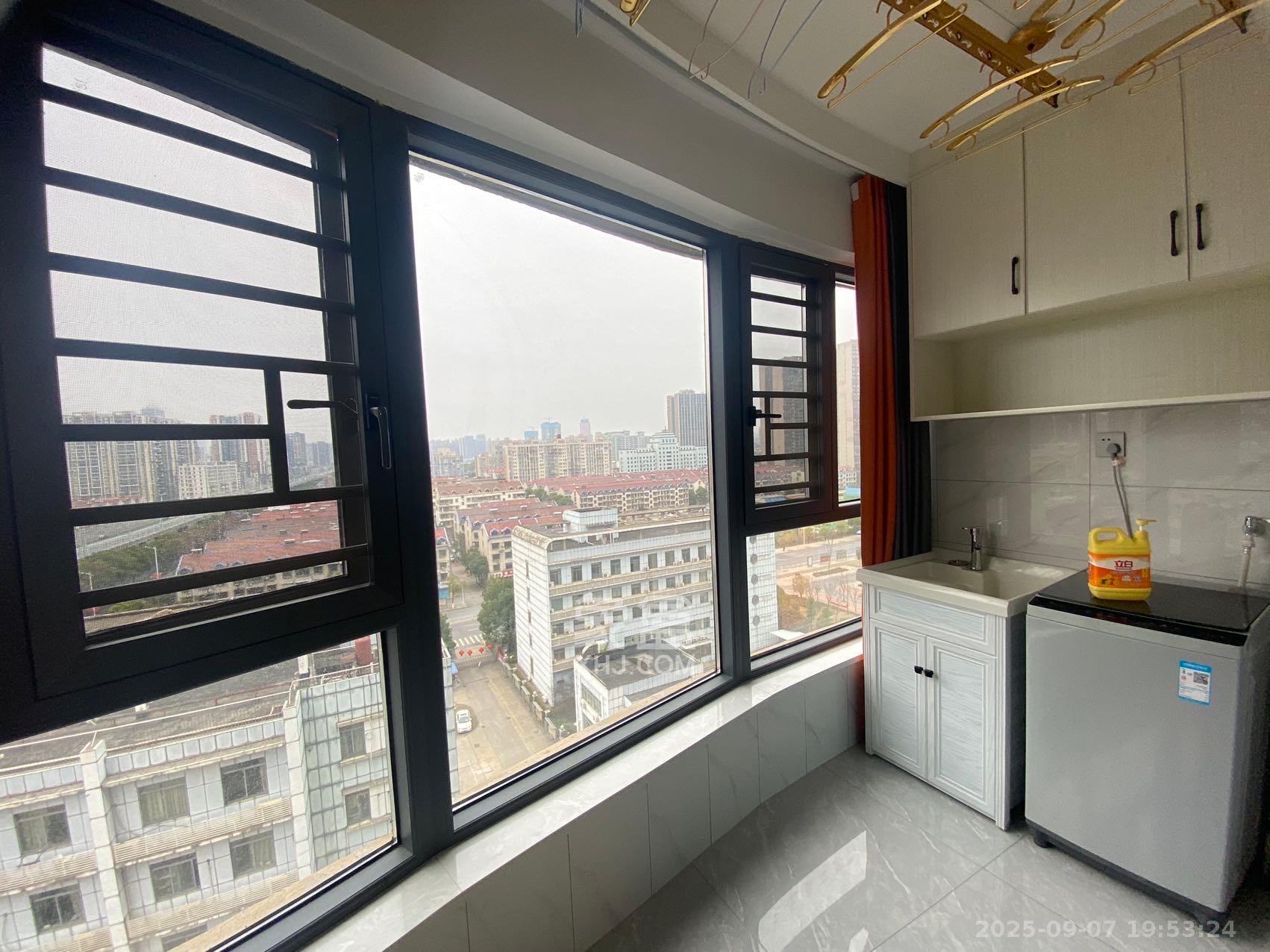 嘉雨兴园 2室1厅1卫 2600.0元/月 嘉雨兴园 2室1厅1卫 2600.0元/月室内图