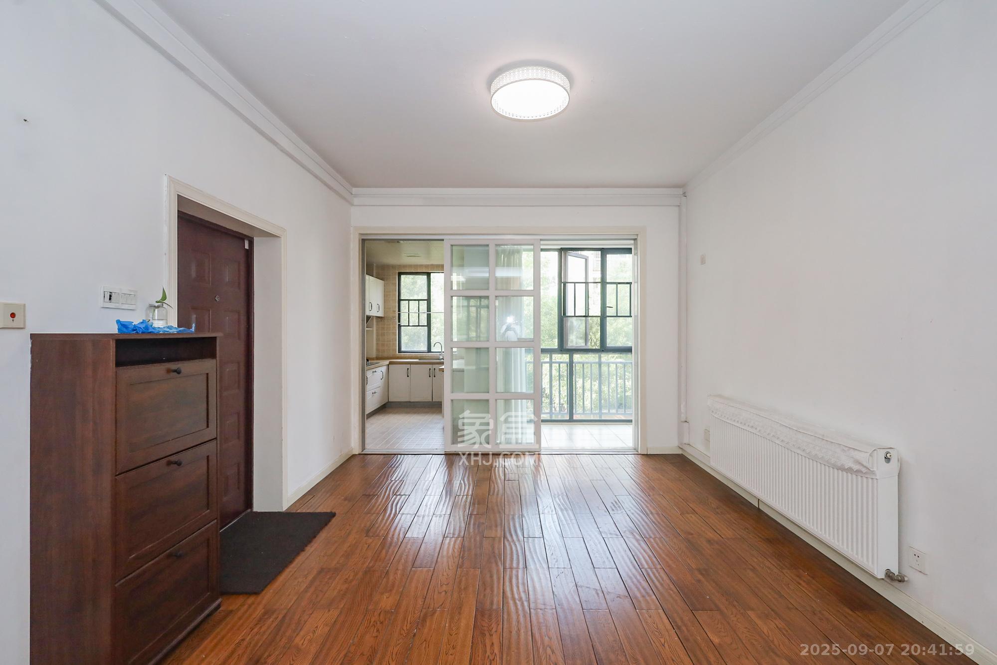 八方小区D区 4室2厅2卫 368.0万 八方小区D区 4室2厅2卫 368.0万其他