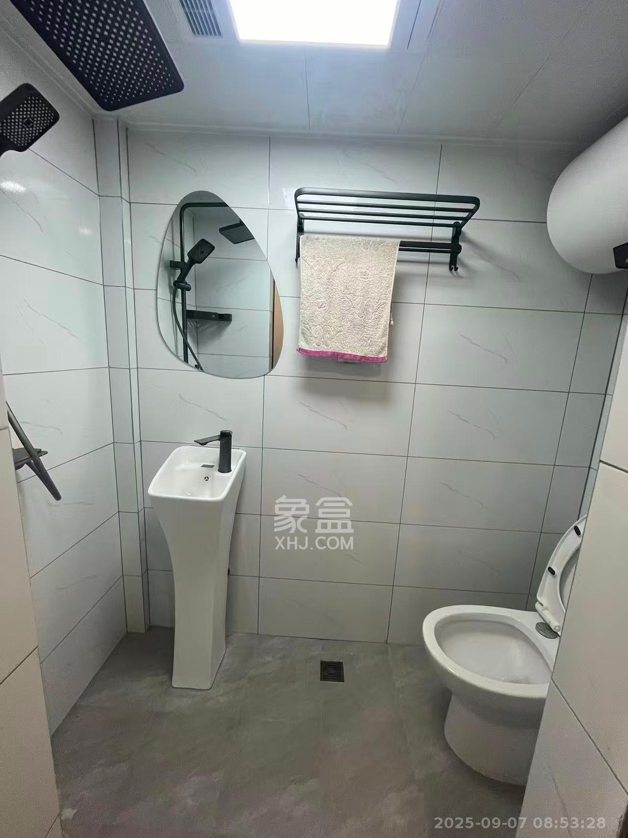 新长海尚都国际(海坤美寓) 1室1厅1卫 1600.0元/月 新长海尚都国际(海坤美寓) 1室1厅1卫 1600.0元/月室内图