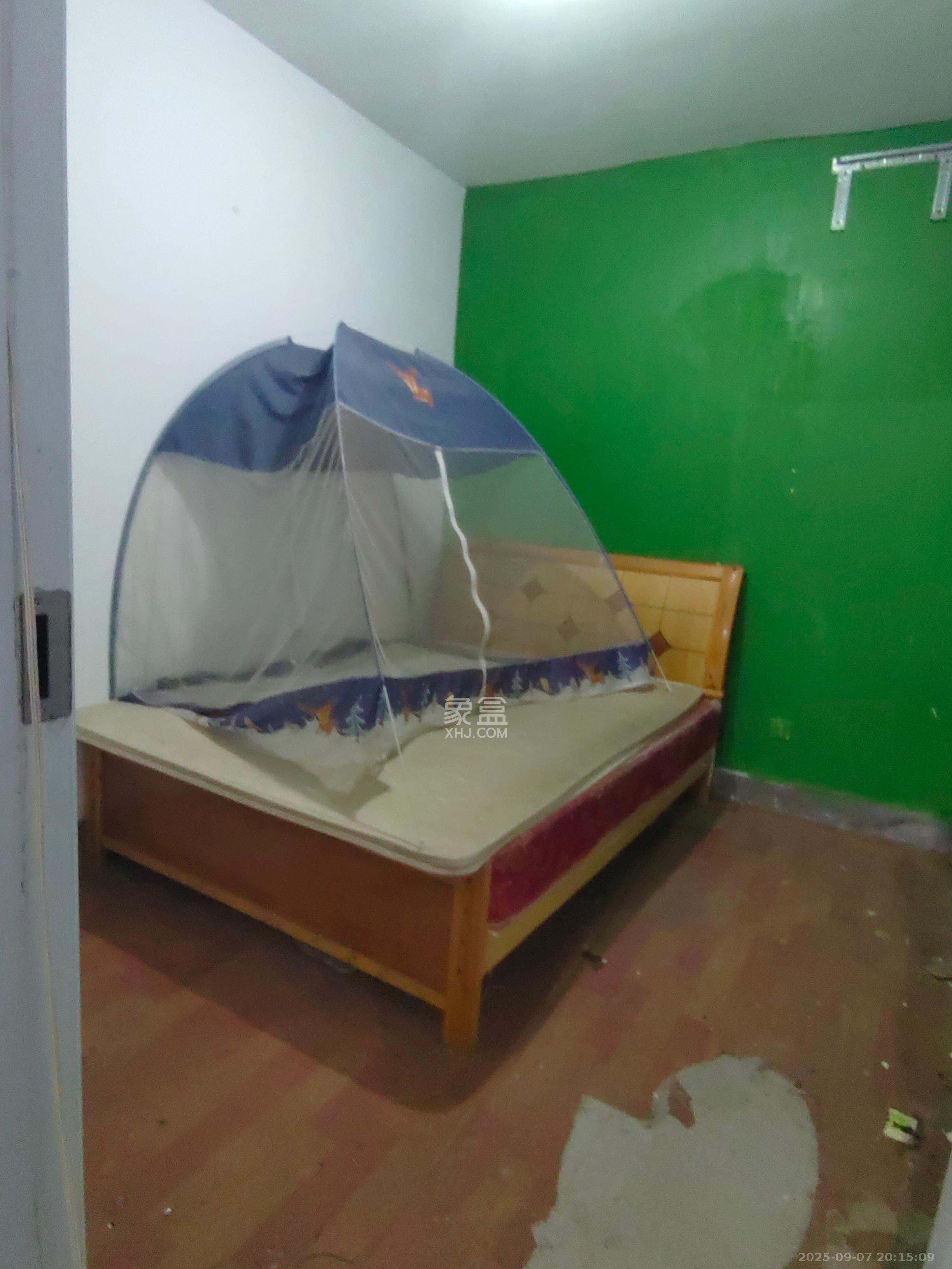 融科东南海 3室2厅2卫 1000.0元/月 融科东南海 3室2厅2卫 1000.0元/月室内图