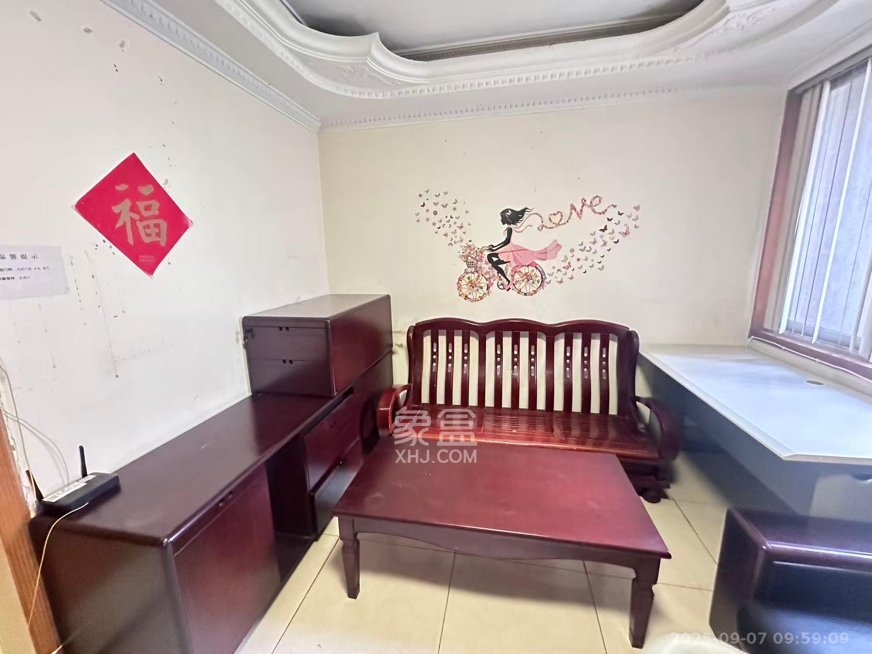 长坡社区  2室2厅1卫    1350.0元/月 长坡社区  2室2厅1卫    1350.0元/月室内图