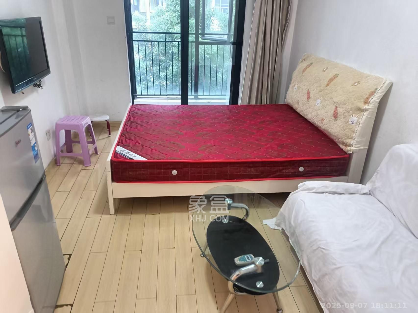 万科金域华府一期 1室1厅1卫 1200.0元/月 万科金域华府一期 1室1厅1卫 1200.0元/月室内图