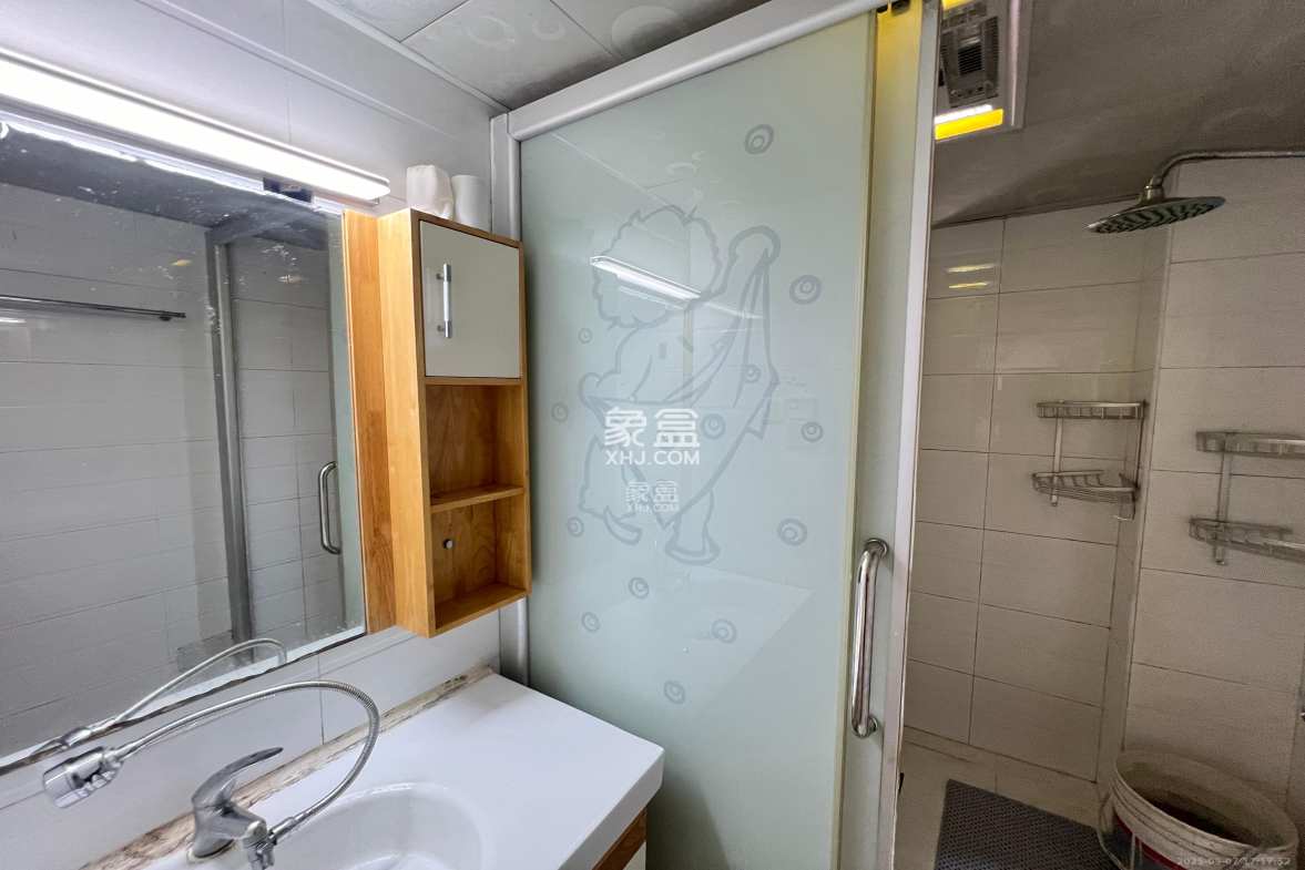 鼎丰前城 2室1厅1卫 2100.00元/月 鼎丰前城 2室1厅1卫 2100.00元/月室内图