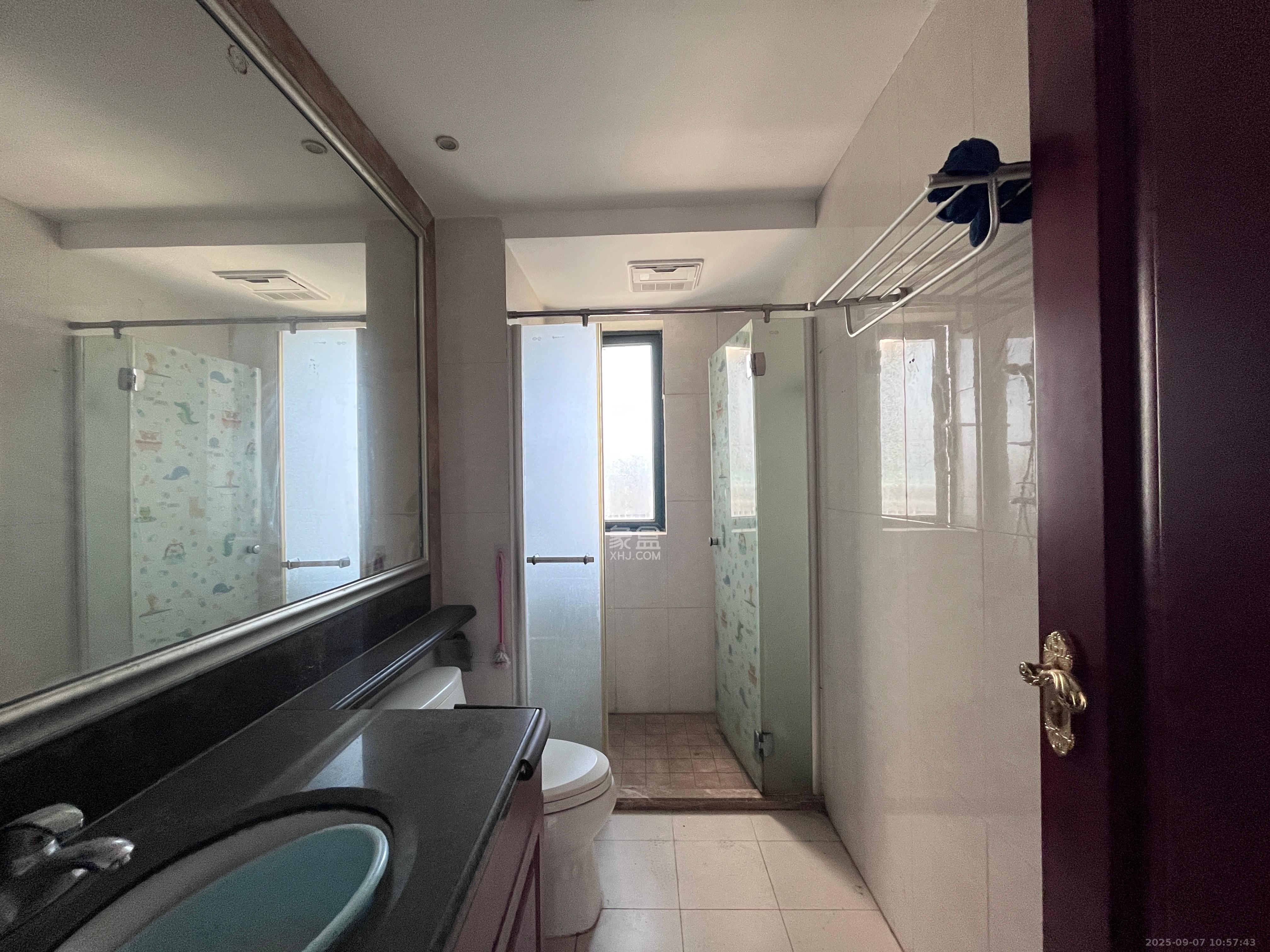 恒大绿洲 3室1厅1卫 2300.0元/月 恒大绿洲 3室1厅1卫 2300.0元/月室内图