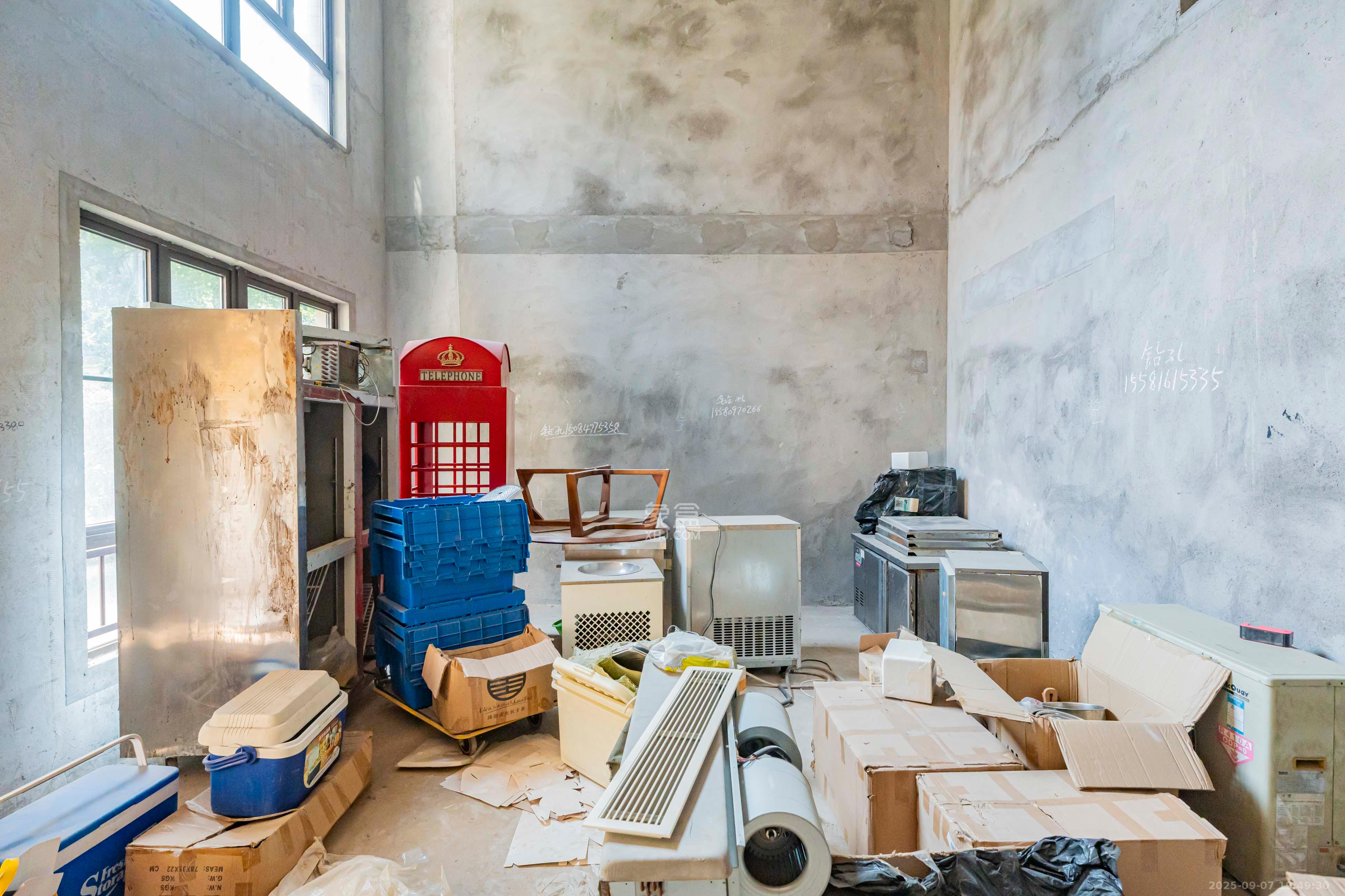 五矿沁园金城（春和景园）  4室2厅2卫    270.0万